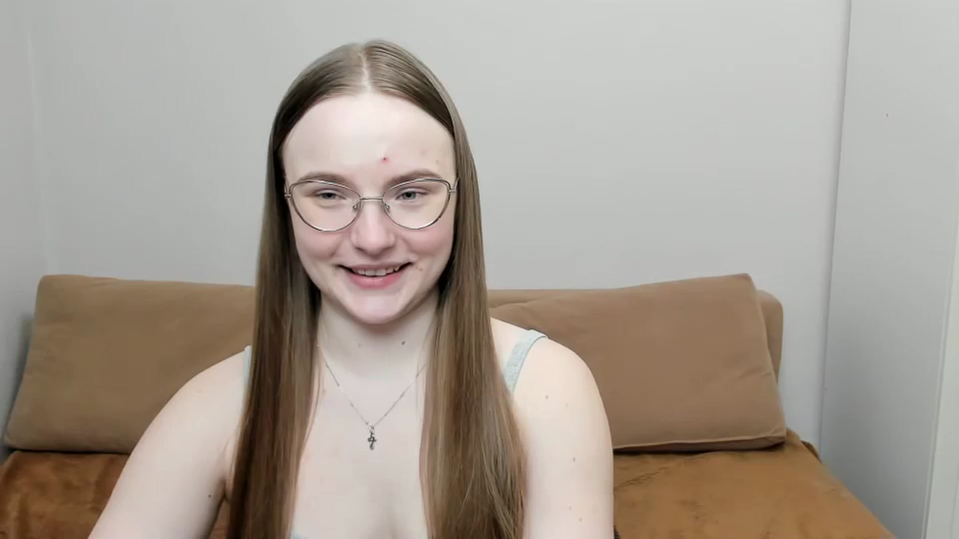 Gallery image thumbnail from Shy_Melany's myfreecams stream on, 03/27/2025, 18:44 image 17 of 20
