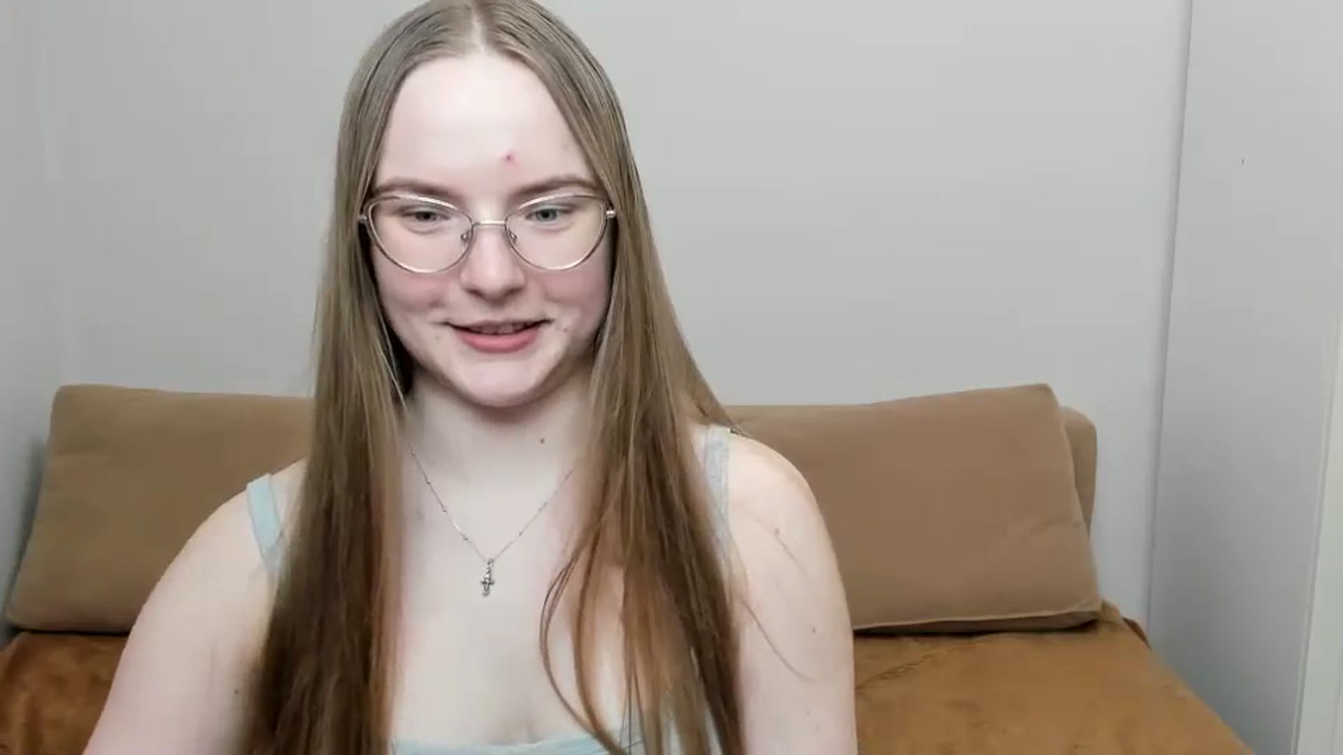 Gallery image thumbnail from Shy_Melany's myfreecams stream on, 03/27/2025, 19:18 image 13 of 20