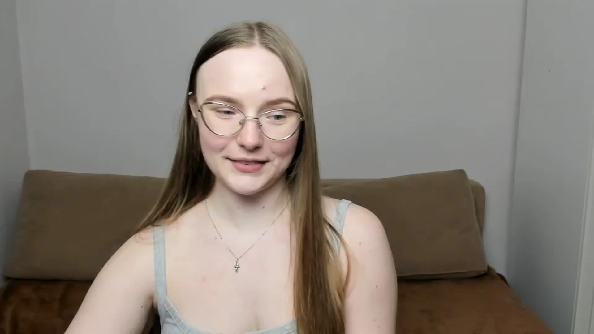 Gallery image thumbnail from Shy_Melany's myfreecams stream on, 03/27/2025, 20:34 image 14 of 20