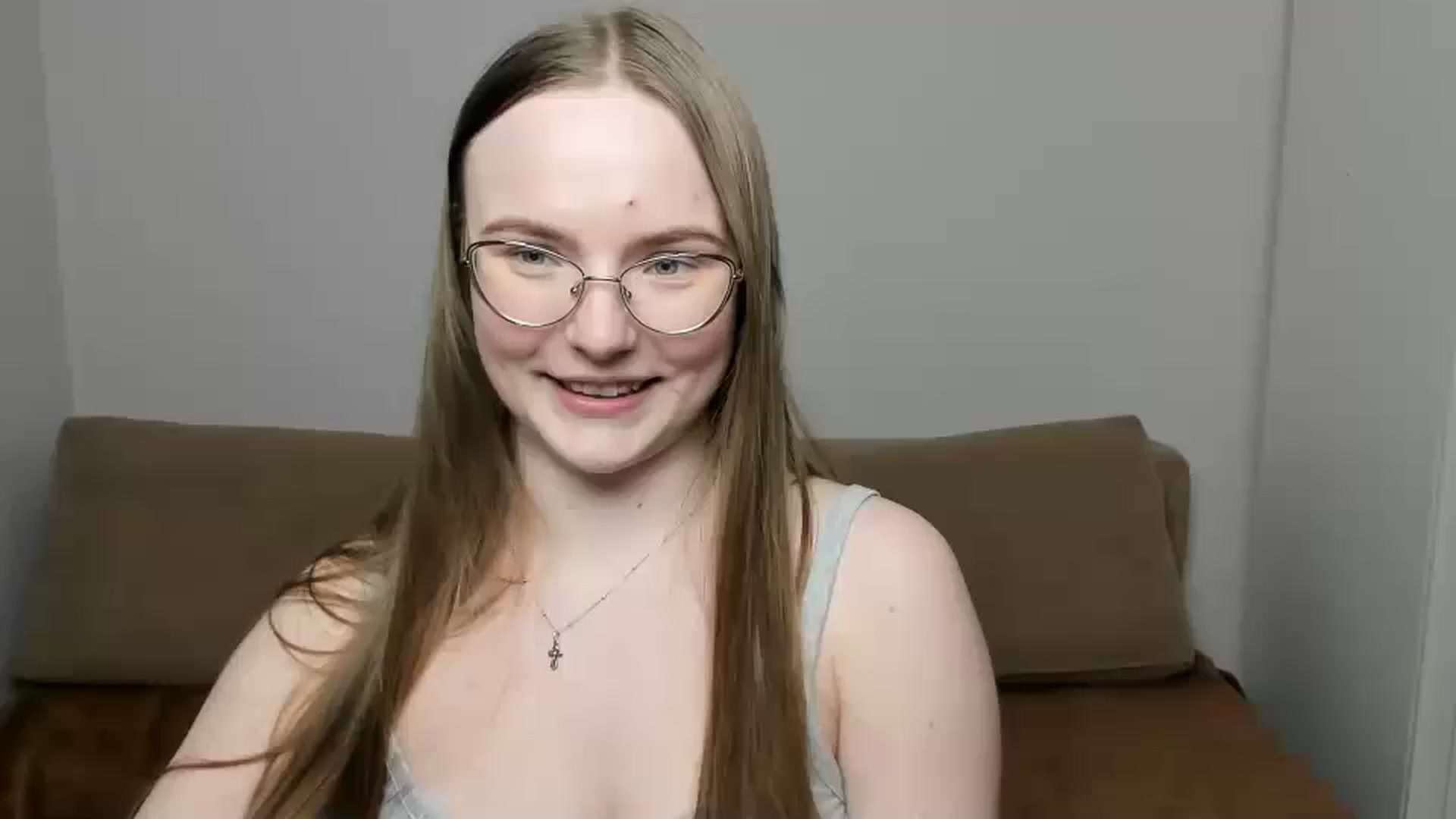 Gallery image thumbnail from Shy_Melany's myfreecams stream on, 03/27/2025, 20:34 image 19 of 20