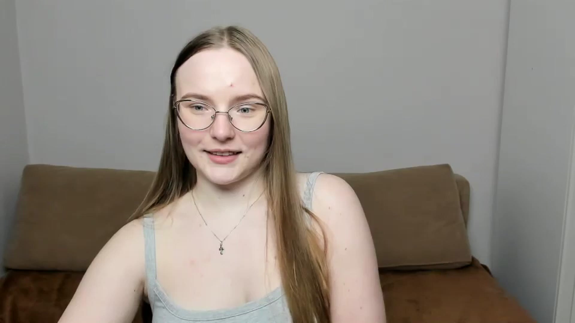 Gallery image thumbnail from Shy_Melany's myfreecams stream on, 03/27/2025, 20:34 image 15 of 20