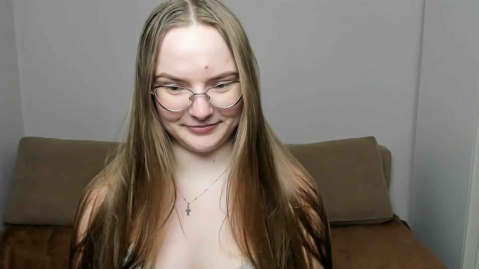 Gallery image thumbnail from Shy_Melany's myfreecams stream on, 03/27/2025, 22:17 image 17 of 20