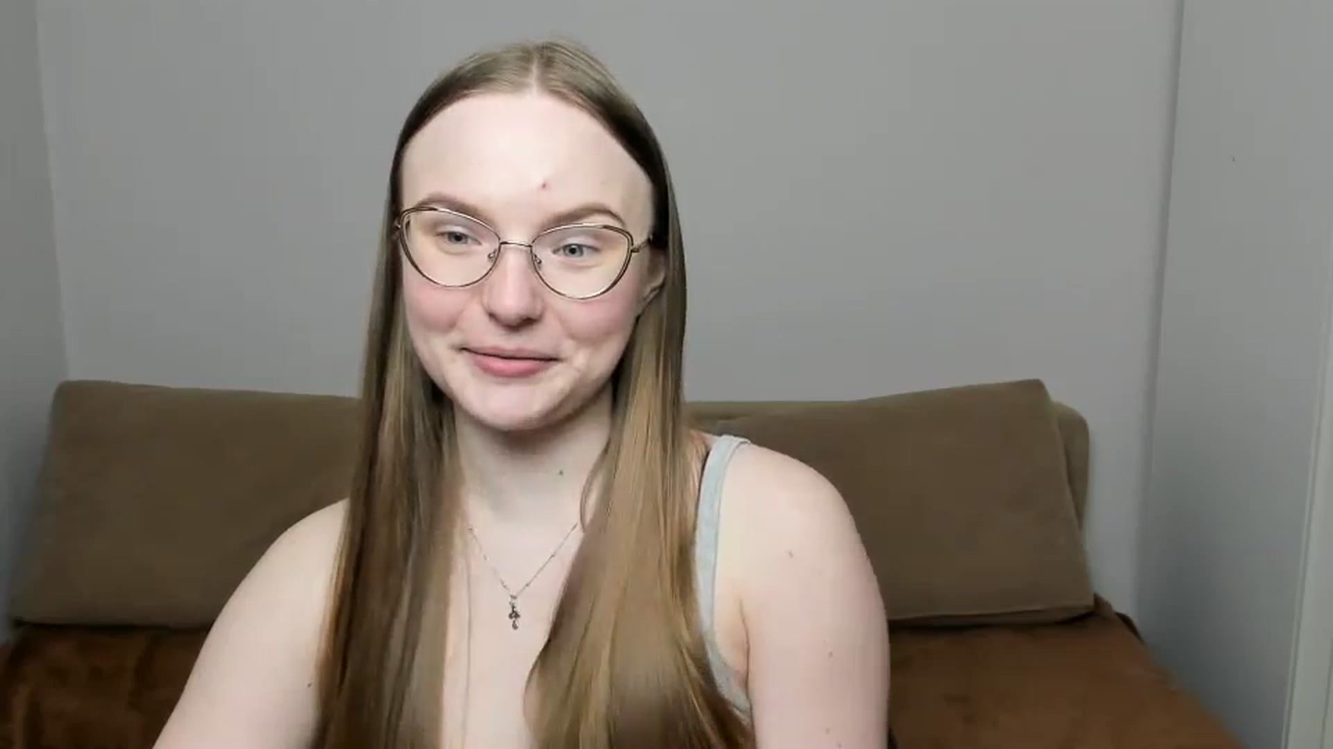 Gallery image thumbnail from Shy_Melany's myfreecams stream on, 03/27/2025, 22:17 image 11 of 20