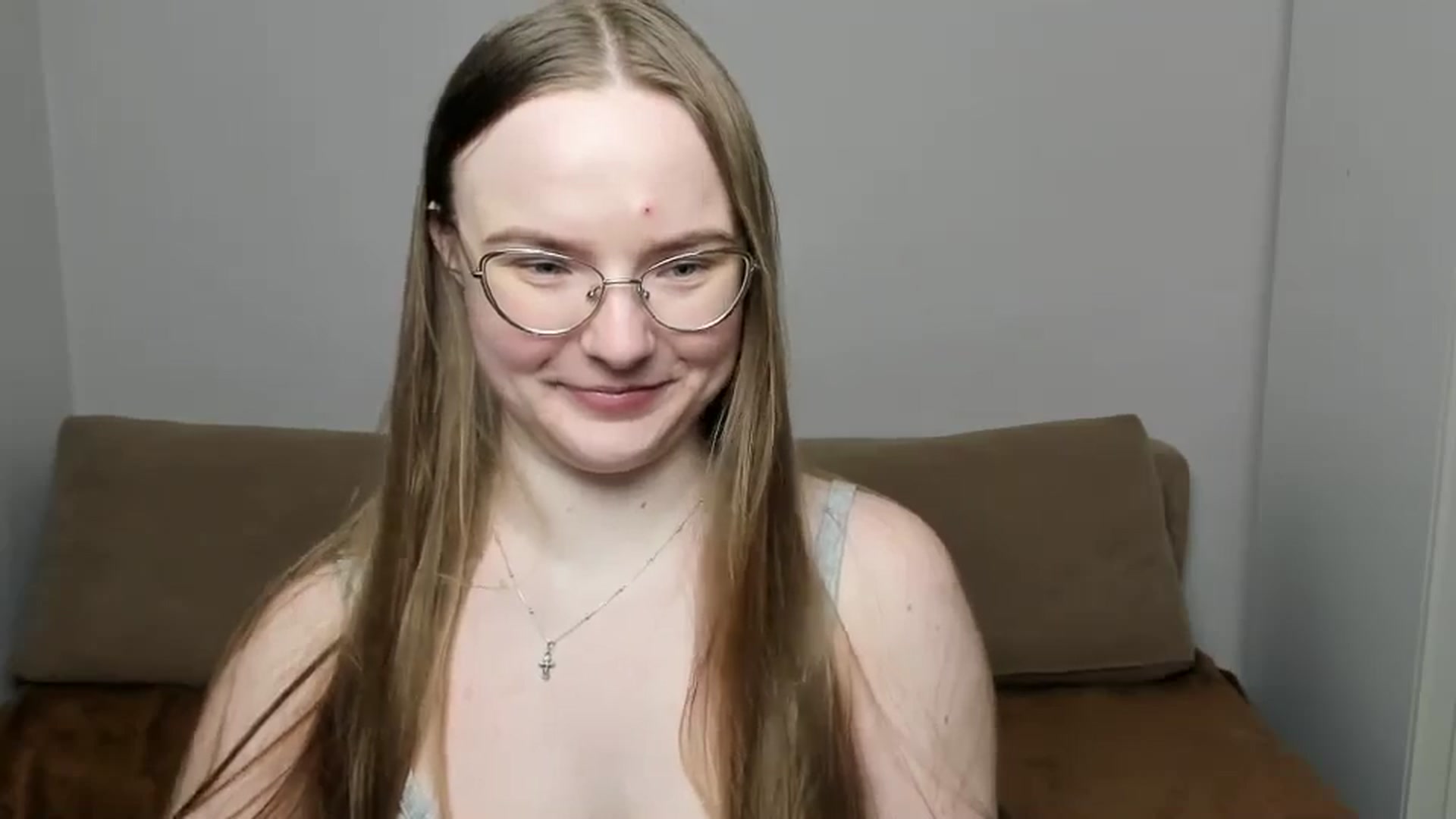 Gallery image thumbnail from Shy_Melany's myfreecams stream on, 03/27/2025, 22:17 image 18 of 20