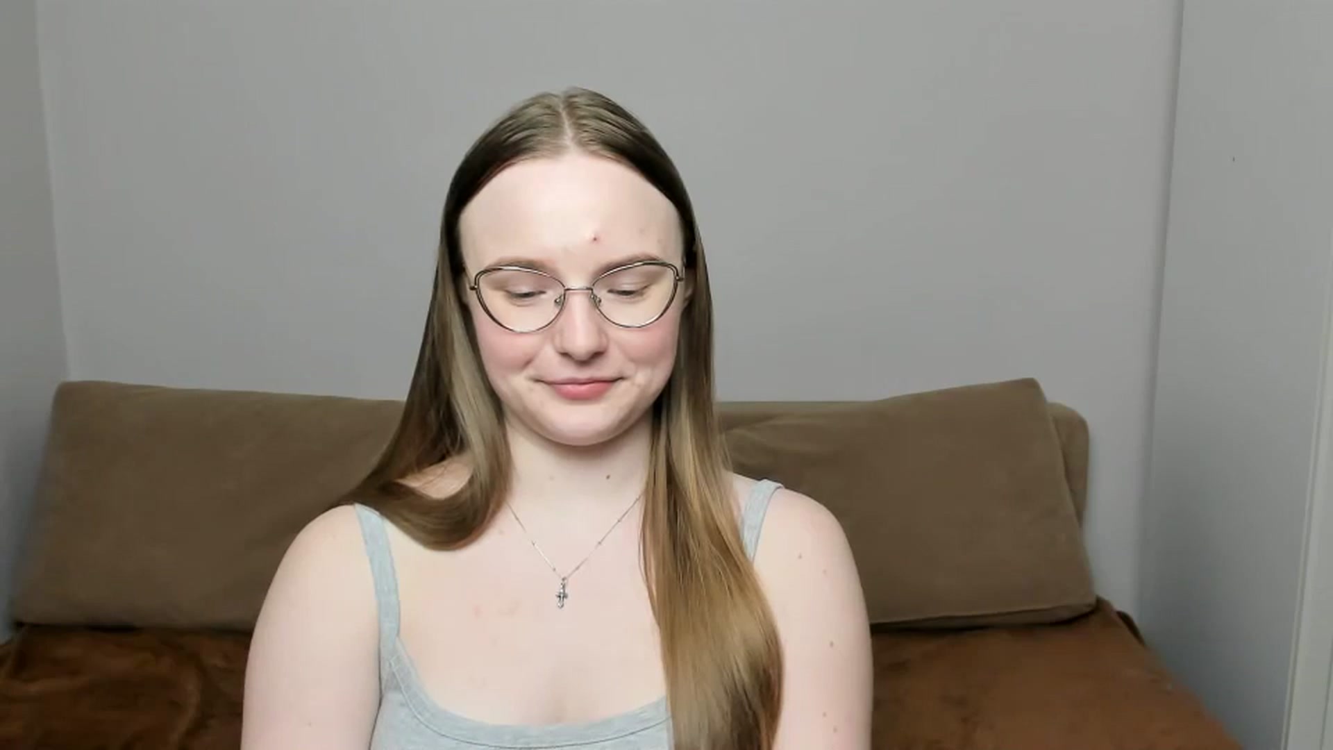 Gallery image thumbnail from Shy_Melany's myfreecams stream on, 03/28/2025, 24:00 image 3 of 20