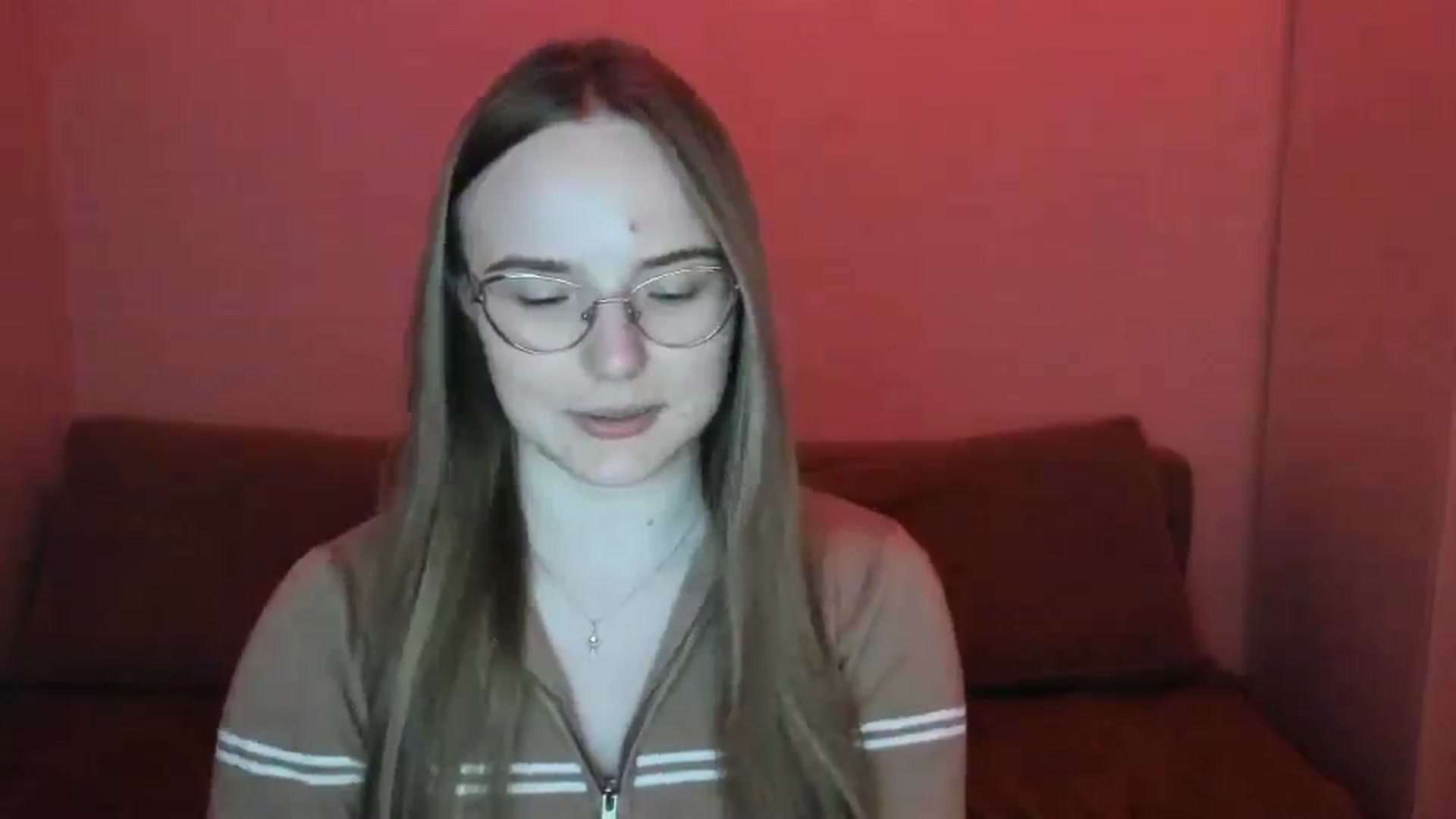 Gallery image thumbnail from Shy_Melany's myfreecams stream on, 03/28/2025, 19:08 image 18 of 20