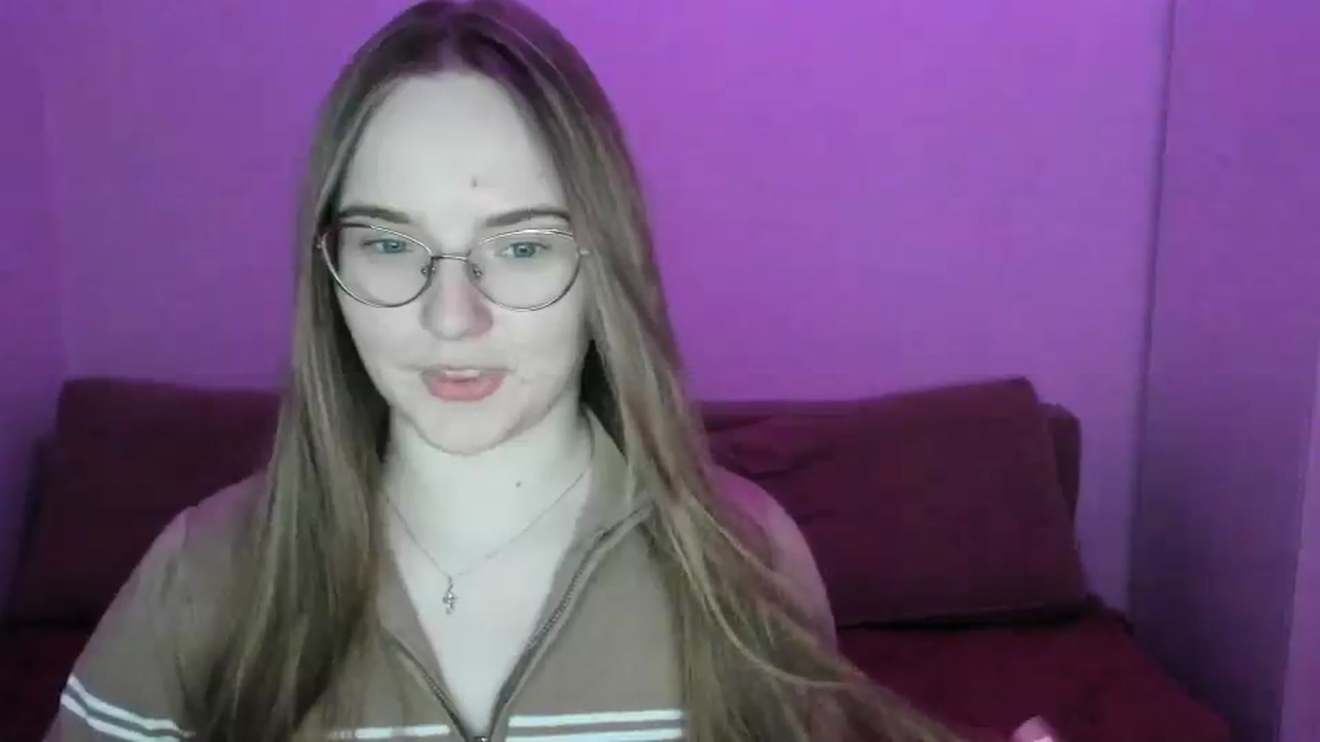 Gallery image thumbnail from Shy_Melany's myfreecams stream on, 03/28/2025, 19:08 image 13 of 20