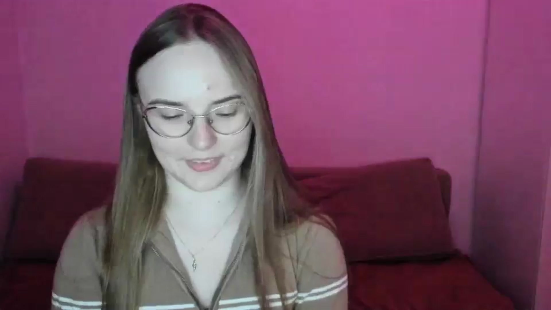 Gallery image thumbnail from Shy_Melany's myfreecams stream on, 03/28/2025, 19:08 image 10 of 20