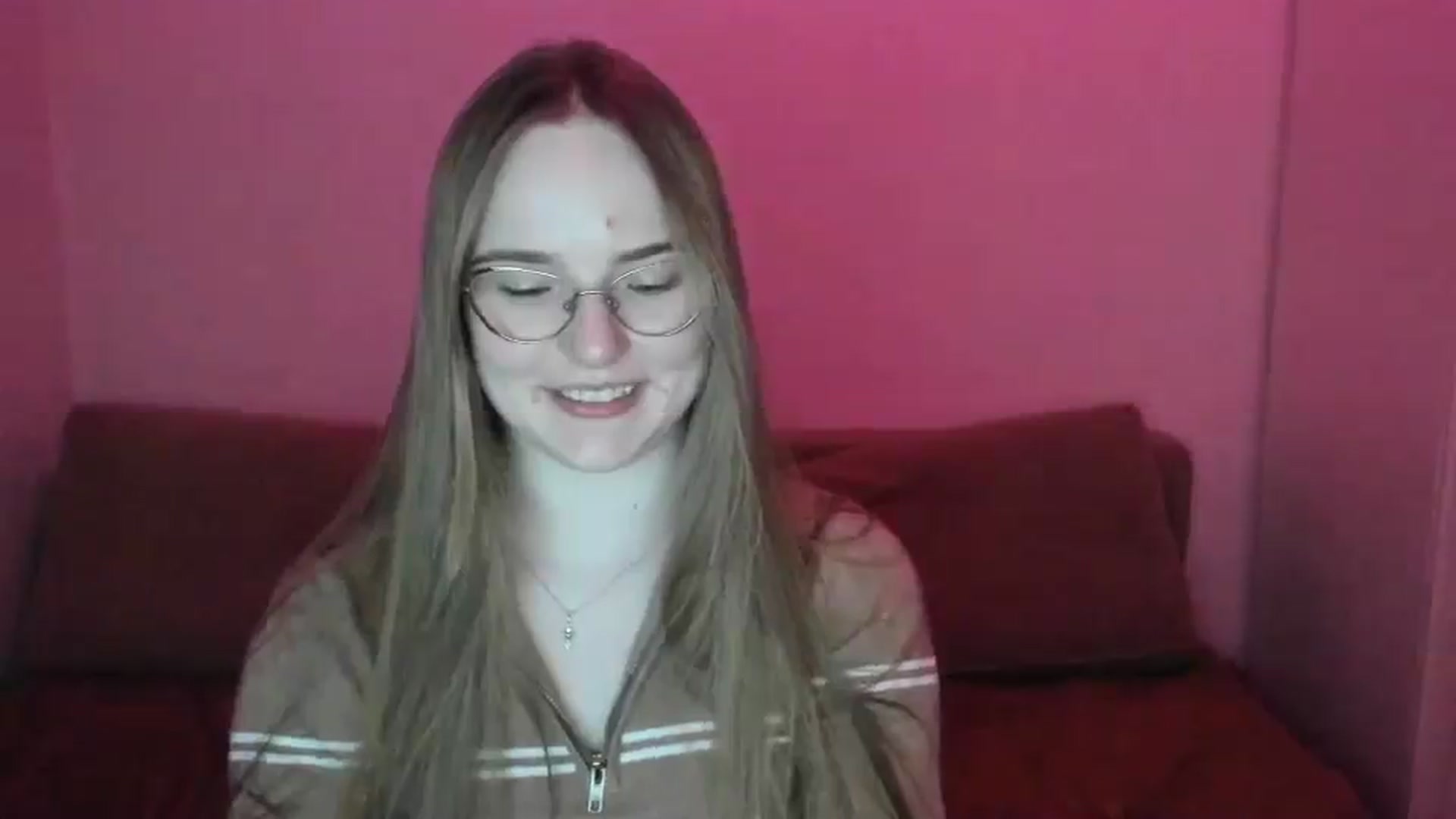 Gallery image thumbnail from Shy_Melany's myfreecams stream on, 03/28/2025, 22:32 image 20 of 20