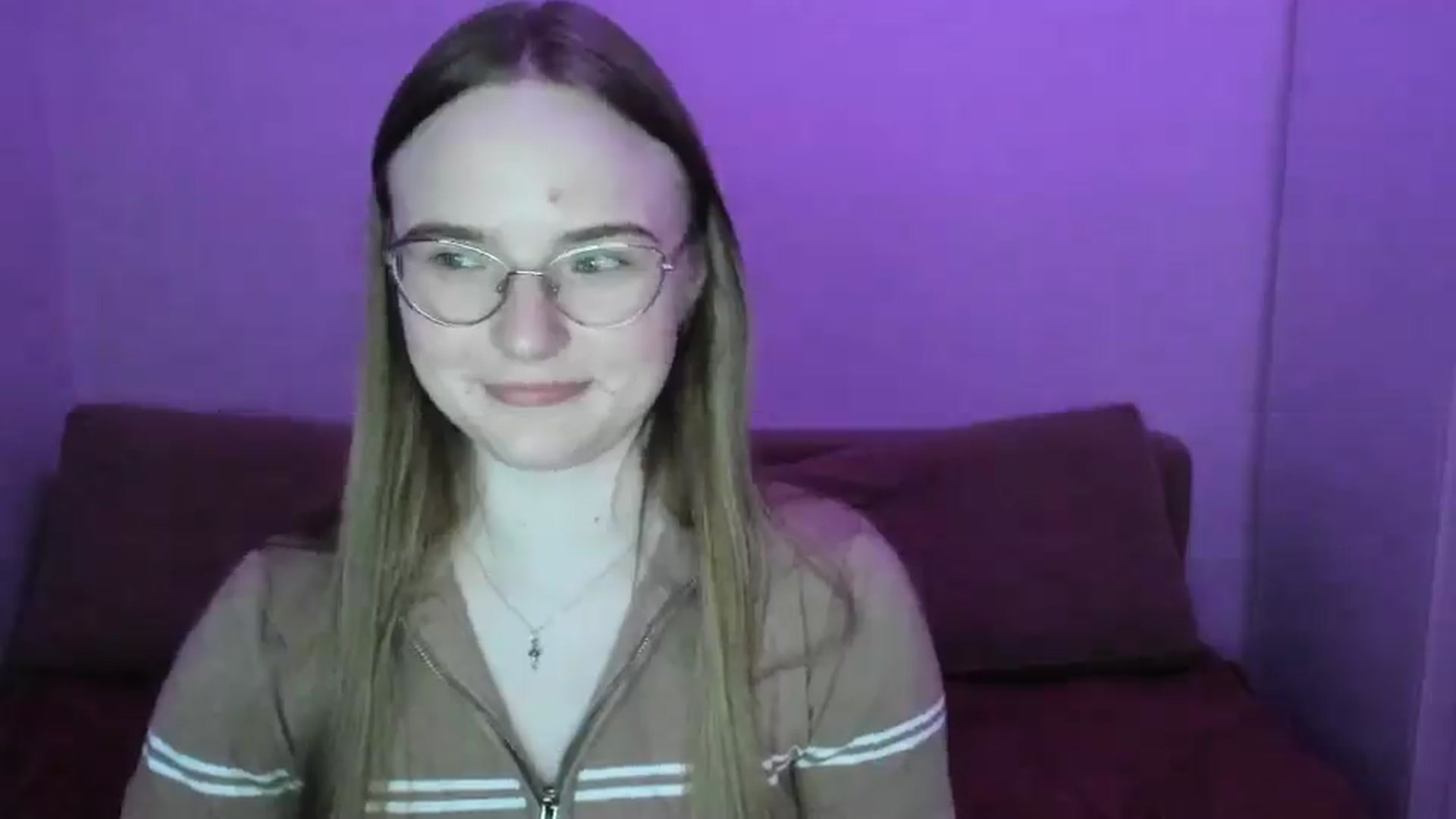 Gallery image thumbnail from Shy_Melany's myfreecams stream on, 03/28/2025, 22:32 image 8 of 20