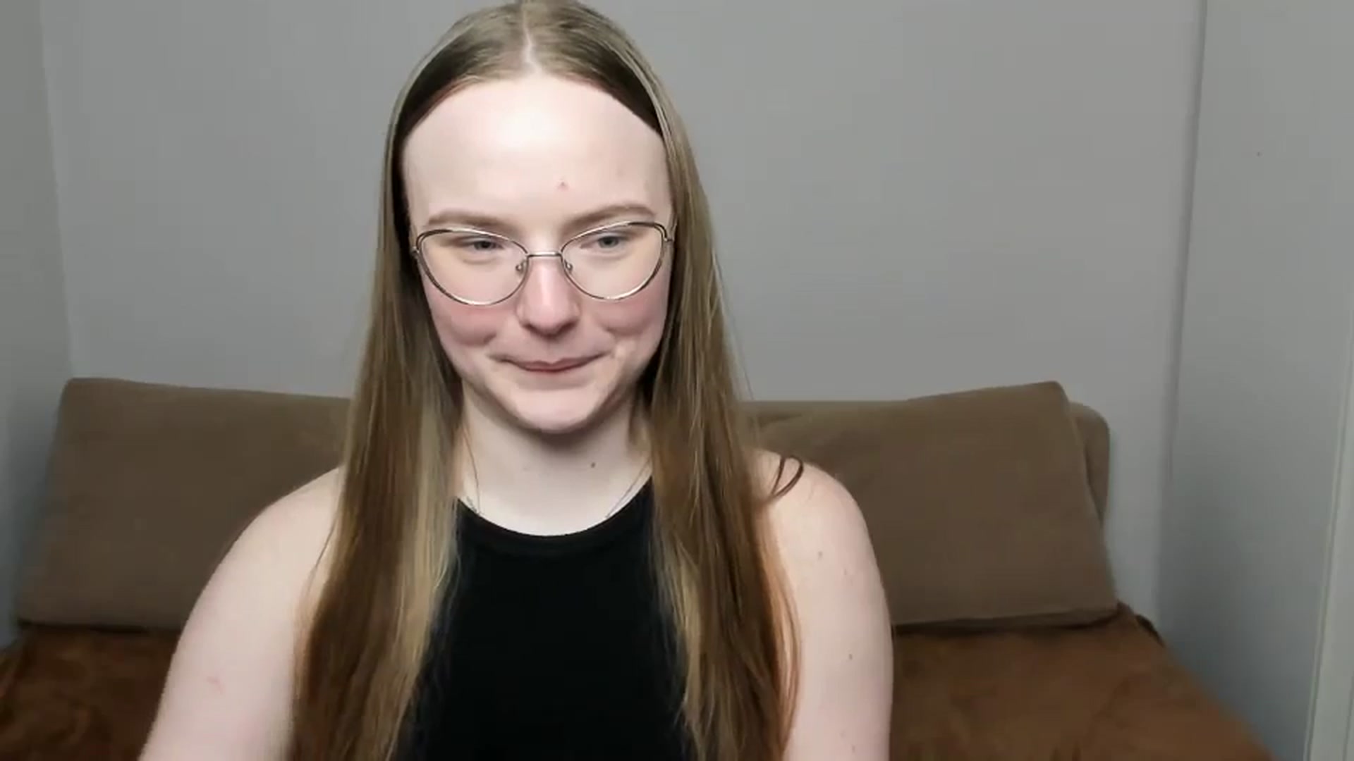 Gallery image thumbnail from Shy_Melany's myfreecams stream on, 03/30/2025, 15:24 image 14 of 20