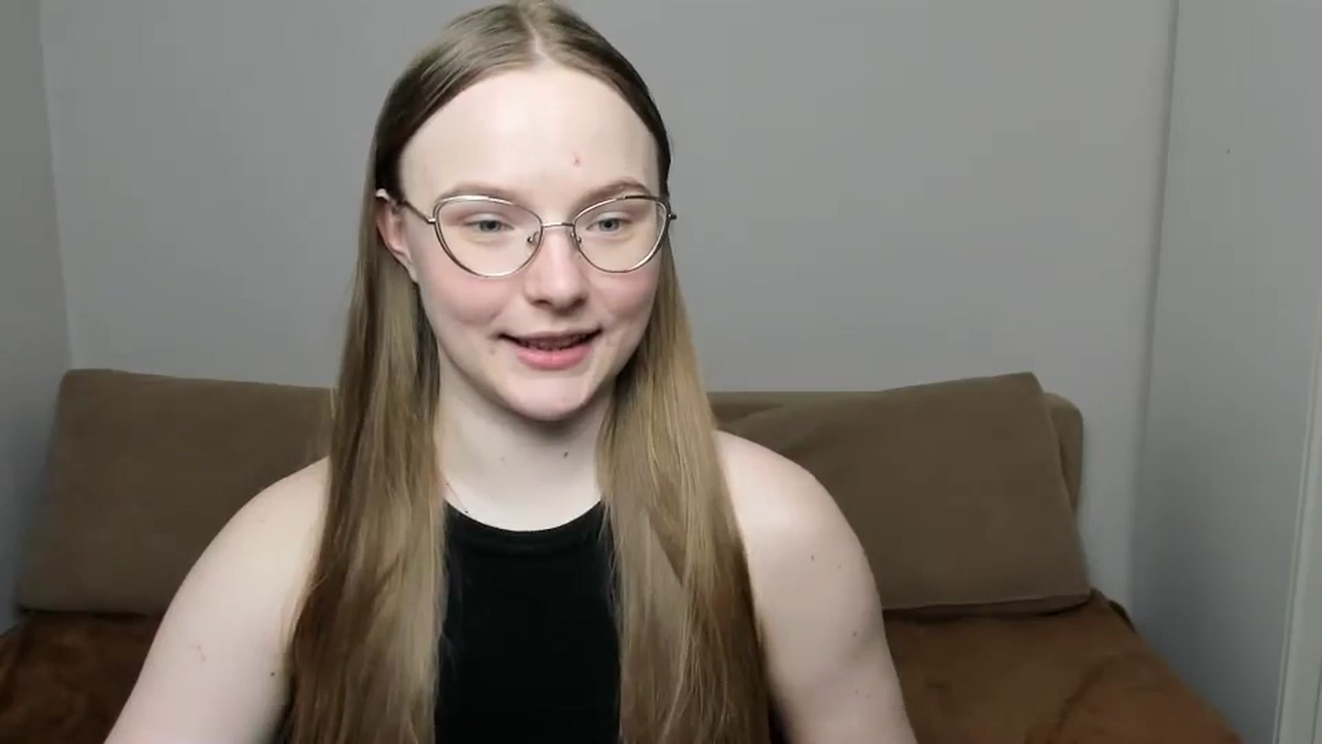 Gallery image thumbnail from Shy_Melany's myfreecams stream on, 03/30/2025, 16:42 image 16 of 20