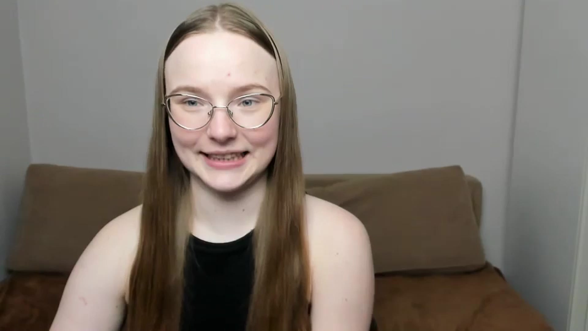 Gallery image thumbnail from Shy_Melany's myfreecams stream on, 03/30/2025, 16:42 image 5 of 20