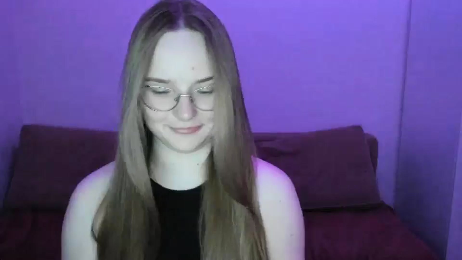 Gallery image thumbnail from Shy_Melany's myfreecams stream on, 03/30/2025, 23:32 image 7 of 20
