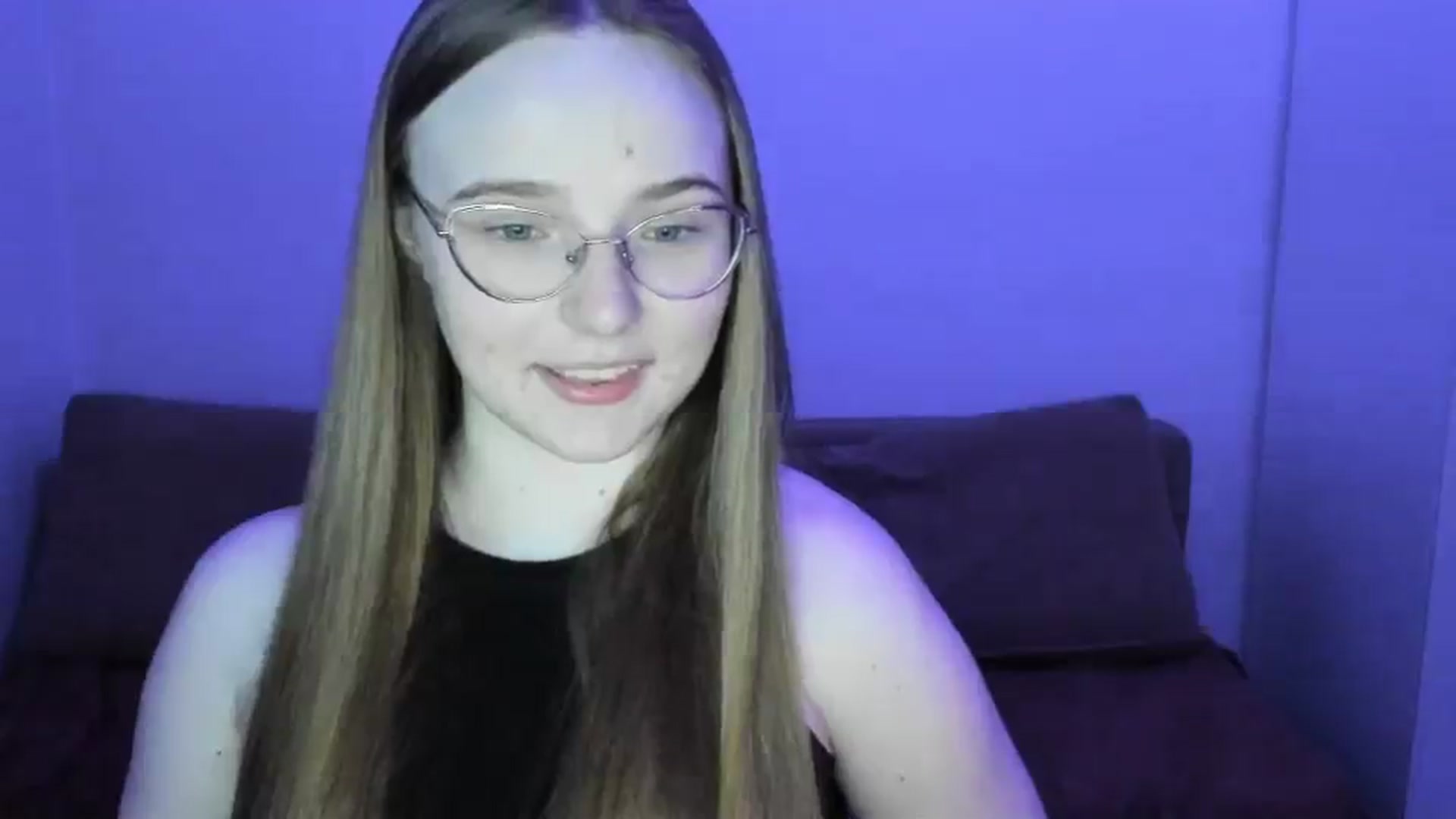 Gallery image thumbnail from Shy_Melany's myfreecams stream on, 03/30/2025, 23:32 image 2 of 20