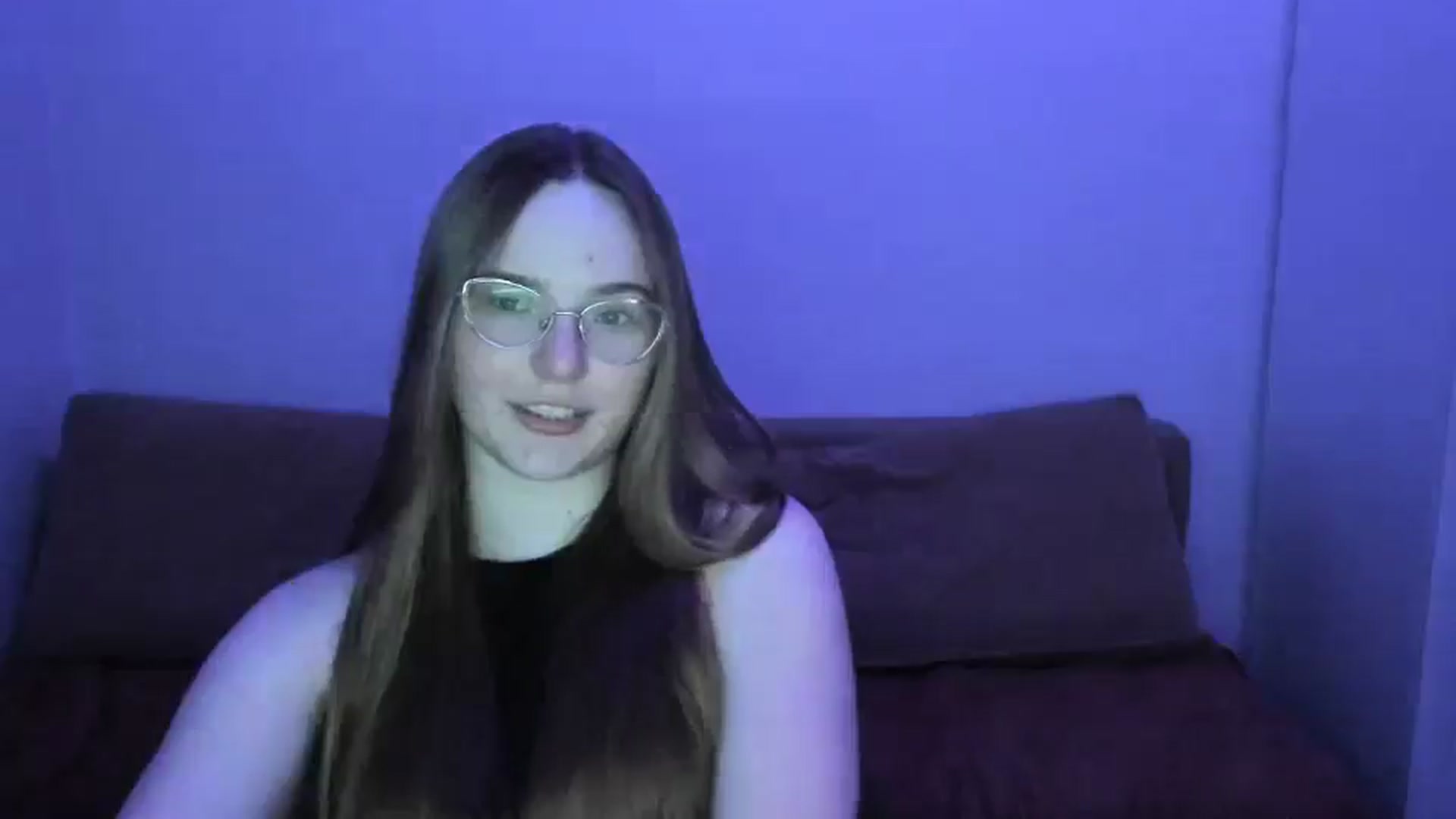 Gallery image thumbnail from Shy_Melany's myfreecams stream on, 03/30/2025, 23:32 image 12 of 20