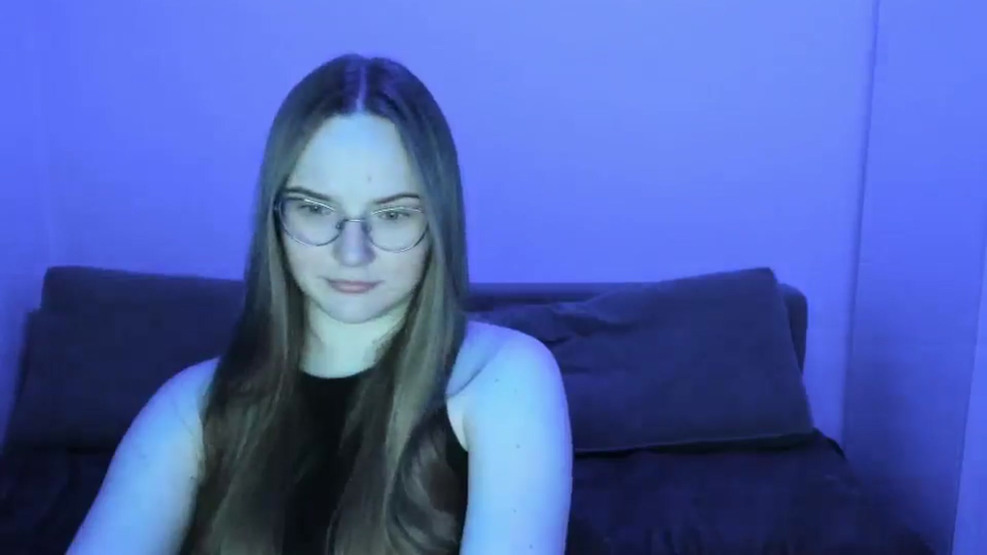 Gallery image thumbnail from Shy_Melany's myfreecams stream on, 03/30/2025, 23:32 image 11 of 20