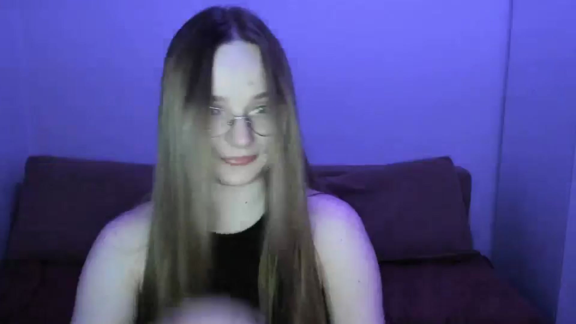 Gallery image thumbnail from Shy_Melany's myfreecams stream on, 03/30/2025, 23:32 image 19 of 20