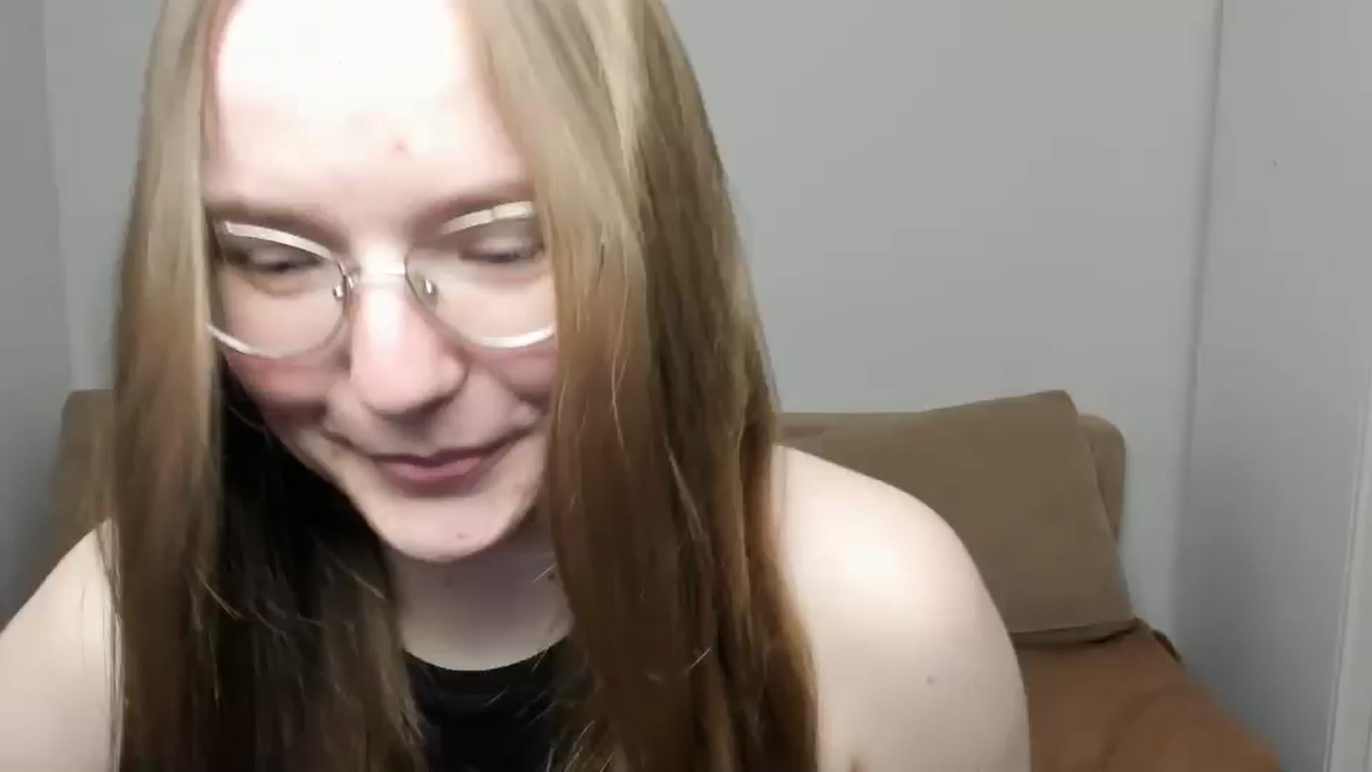 Gallery image thumbnail from Shy_Melany's myfreecams stream on, 03/31/2025, 15:32 image 16 of 20