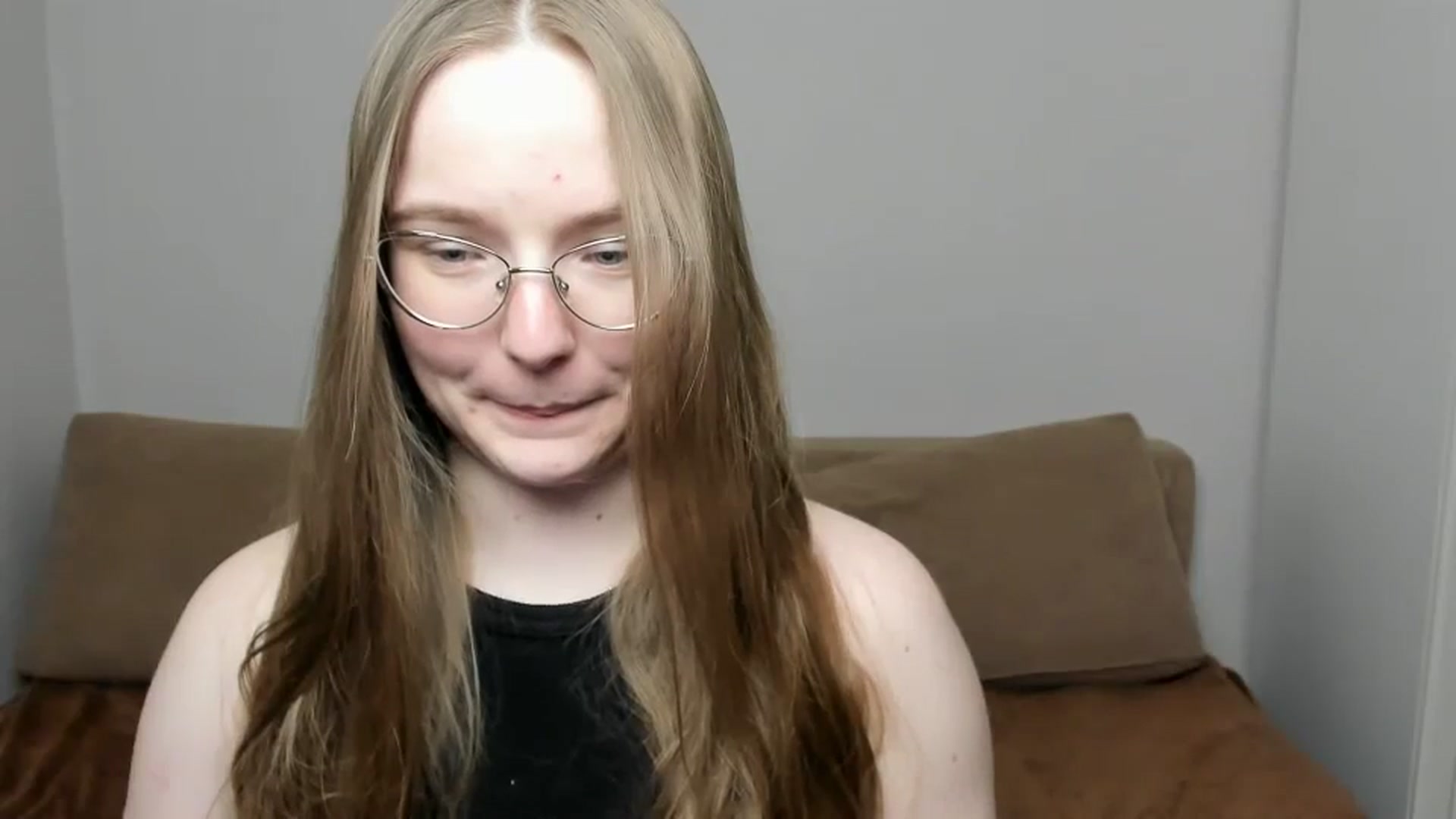 Gallery image thumbnail from Shy_Melany's myfreecams stream on, 03/31/2025, 15:32 image 19 of 20