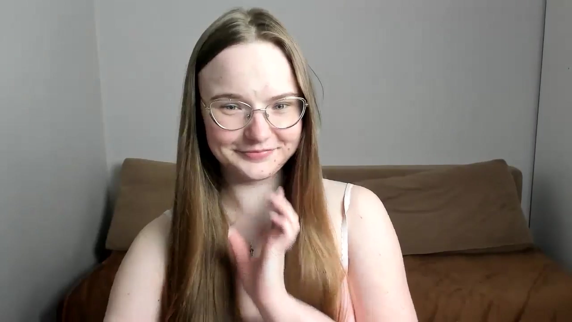 Gallery image thumbnail from Shy_Melany's myfreecams stream on, 04/05/2025, 15:47 image 2 of 20