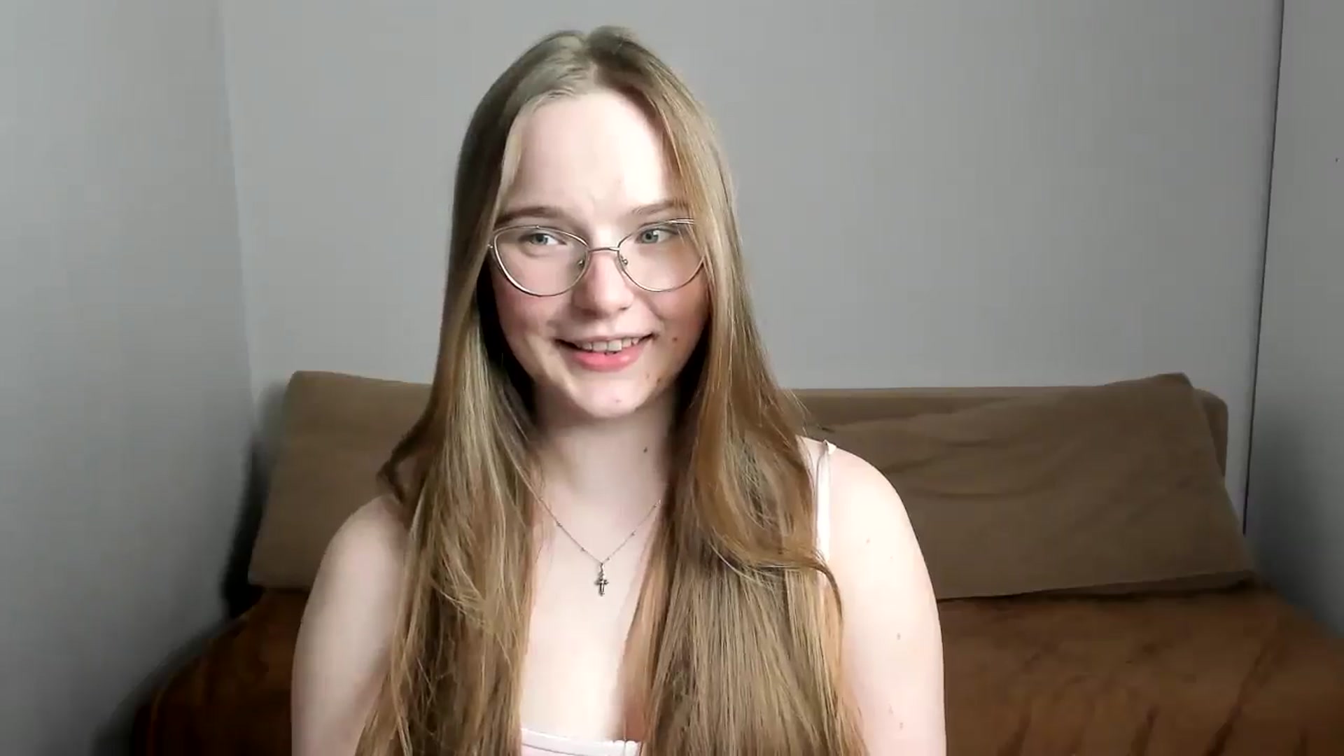 Gallery image thumbnail from Shy_Melany's myfreecams stream on, 04/05/2025, 16:29 image 9 of 20