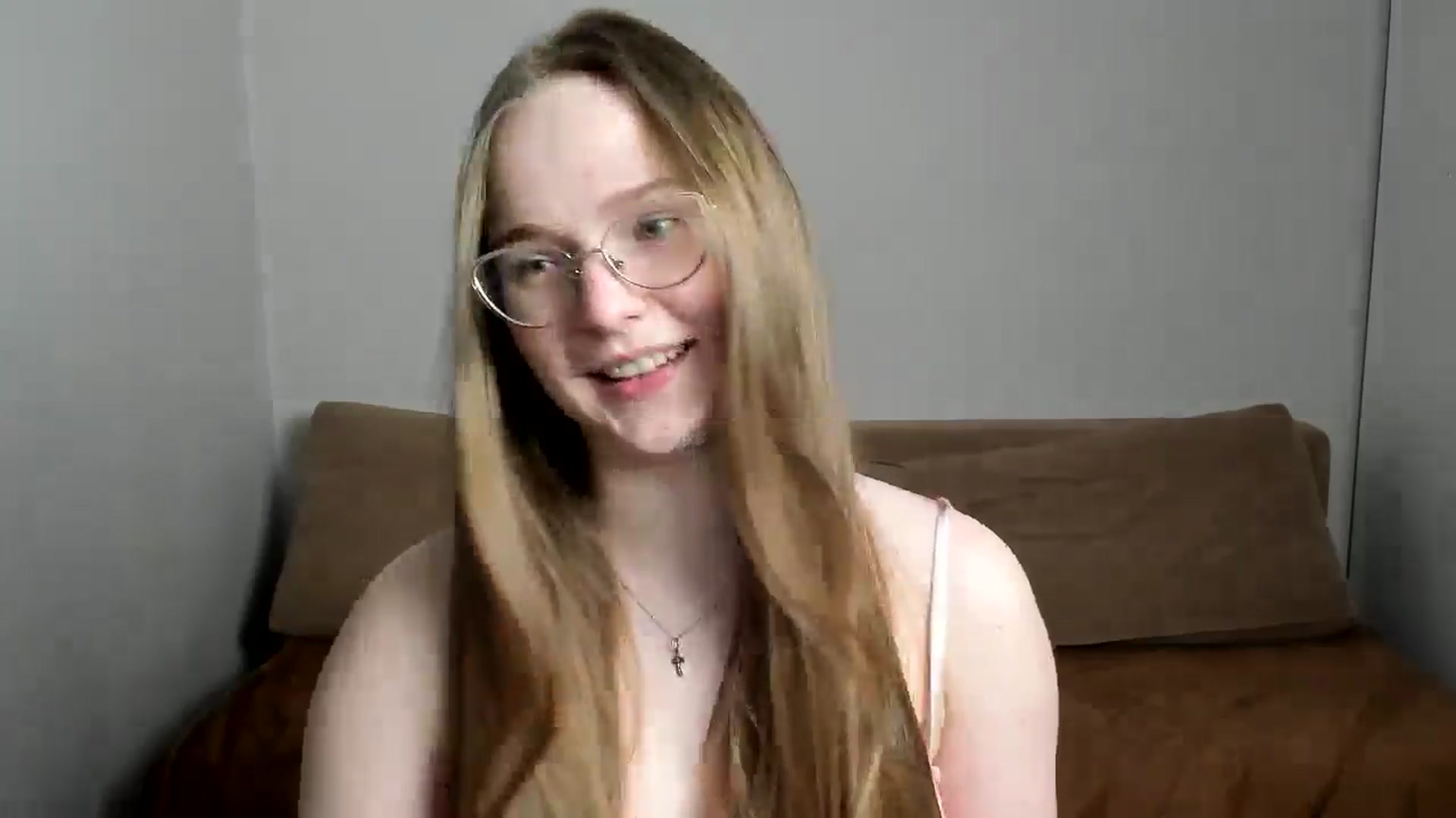Gallery image thumbnail from Shy_Melany's myfreecams stream on, 04/05/2025, 16:29 image 10 of 20