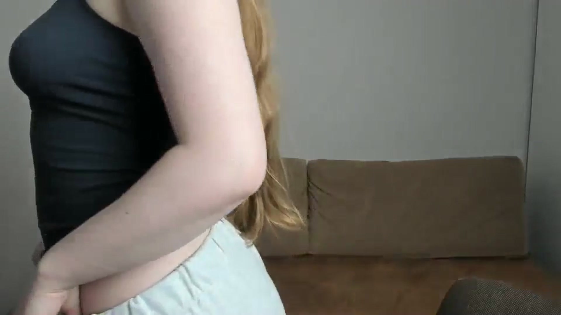 Gallery image thumbnail from Shy_Melany's myfreecams stream on, 04/09/2025, 20:16 image 4 of 20