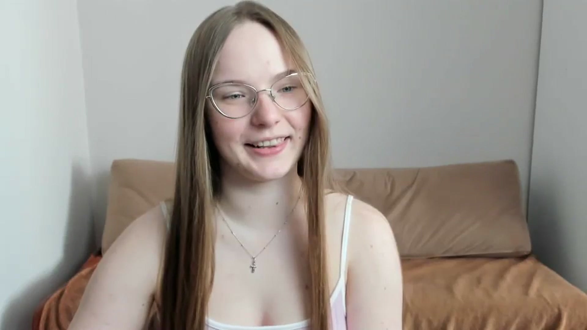 Gallery image thumbnail from Shy_Melany's myfreecams stream on, 04/11/2025, 12:54 image 11 of 20