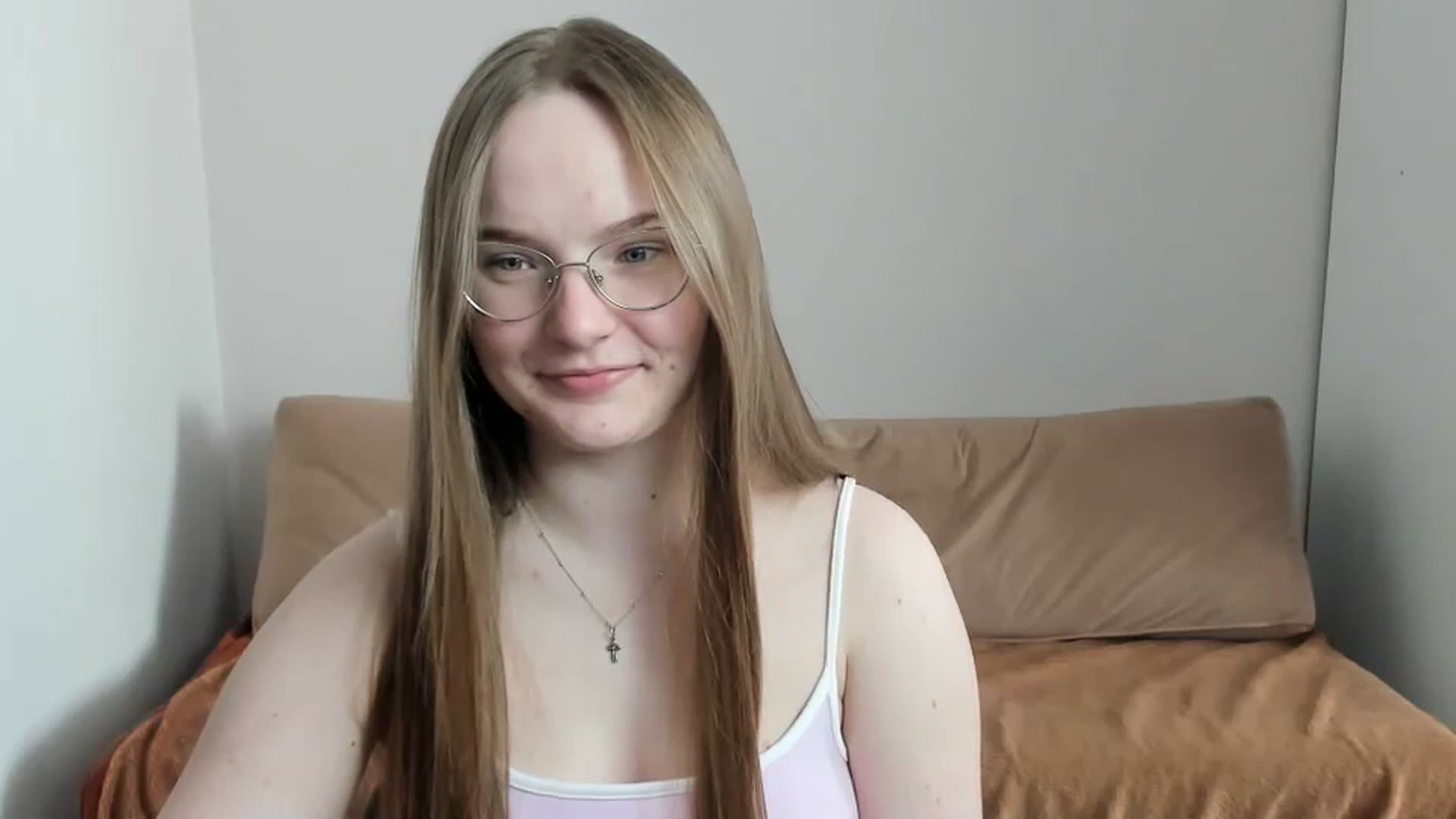 Gallery image thumbnail from Shy_Melany's myfreecams stream on, 04/11/2025, 12:54 image 13 of 20