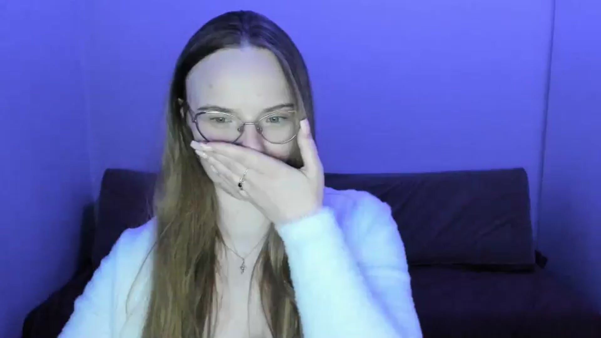 Gallery image thumbnail from Shy_Melany's myfreecams stream on, 04/12/2025, 20:27 image 13 of 20