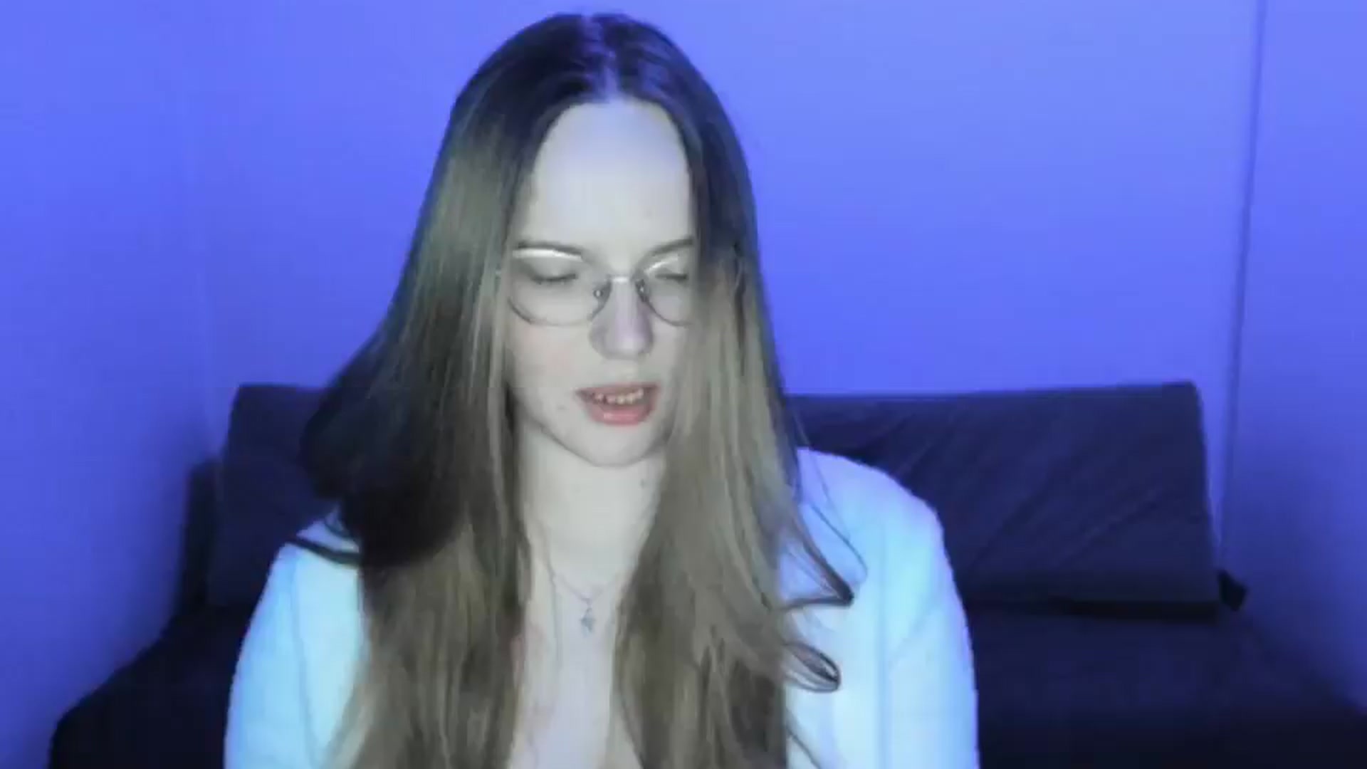 Gallery image thumbnail from Shy_Melany's myfreecams stream on, 04/12/2025, 20:27 image 14 of 20