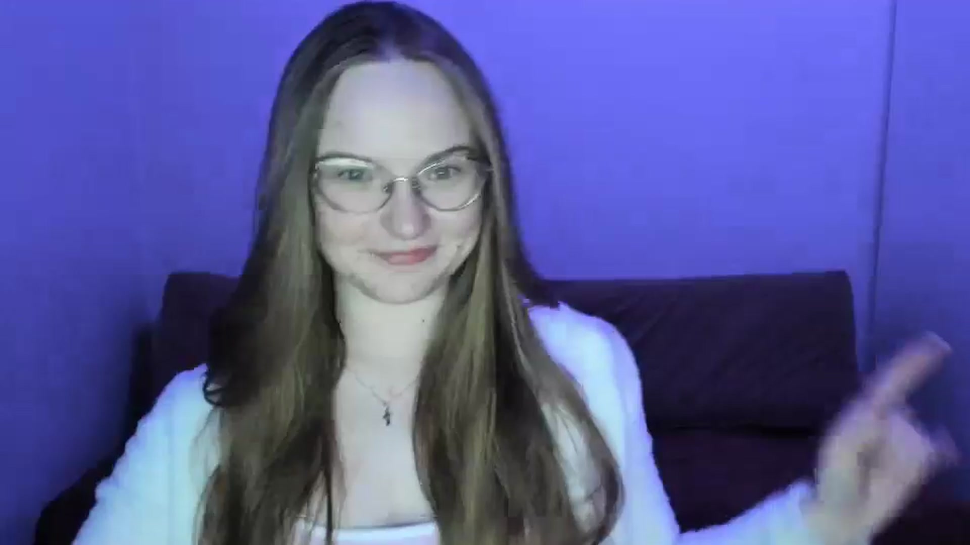 Gallery image thumbnail from Shy_Melany's myfreecams stream on, 04/12/2025, 20:27 image 3 of 20
