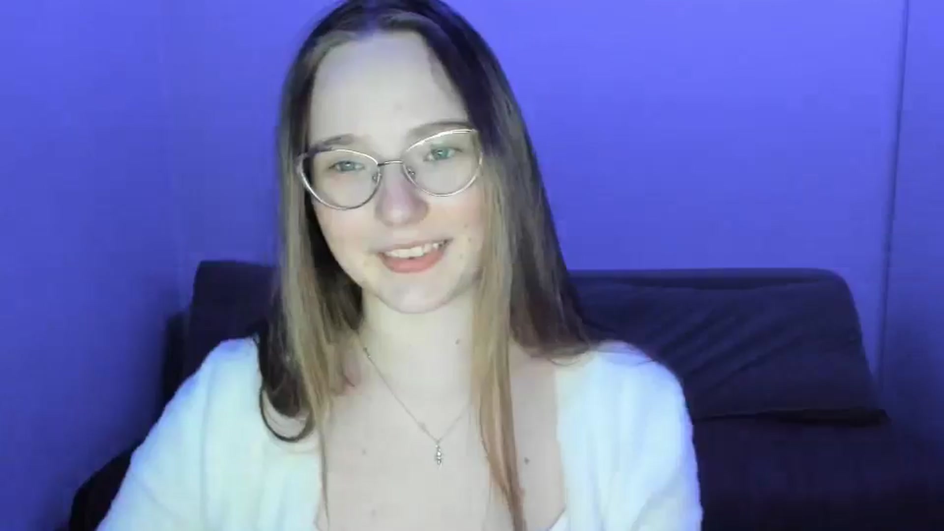 Gallery image thumbnail from Shy_Melany's myfreecams stream on, 04/14/2025, 19:24 image 13 of 20
