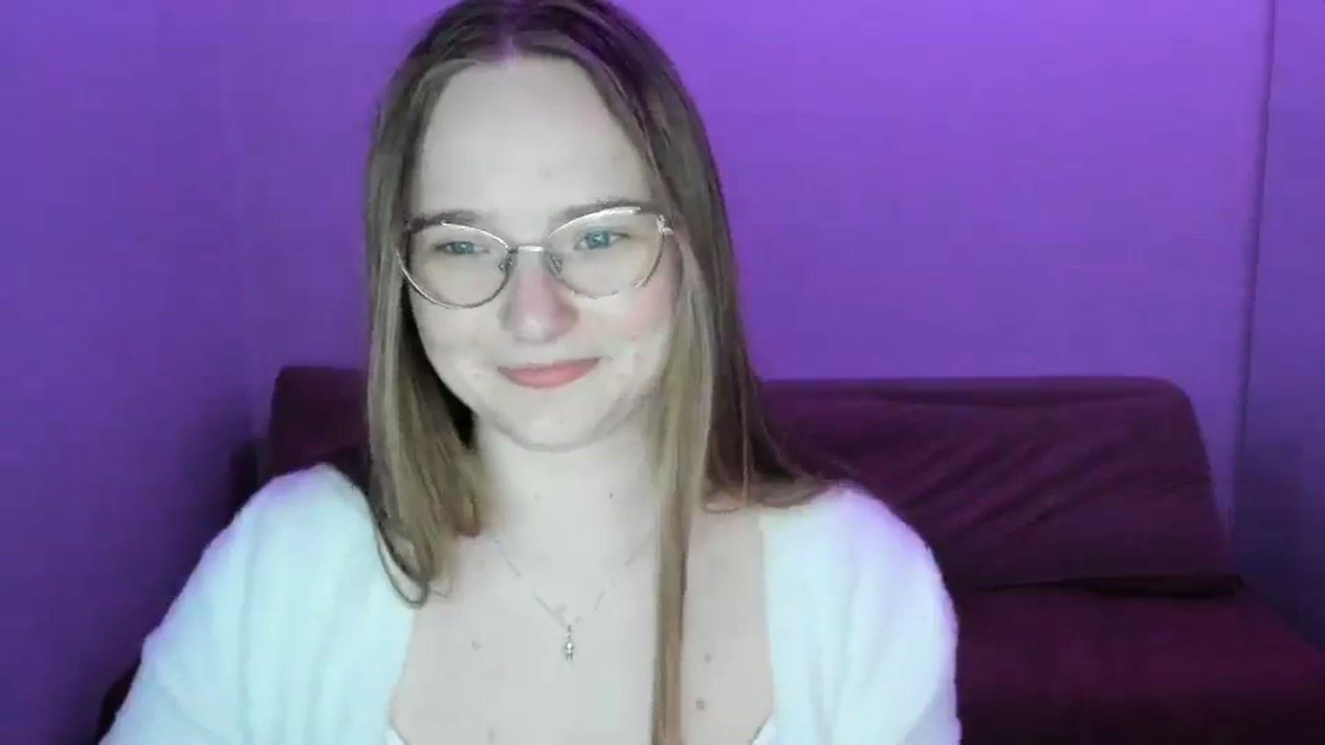 Gallery image thumbnail from Shy_Melany's myfreecams stream on, 04/14/2025, 19:24 image 11 of 20