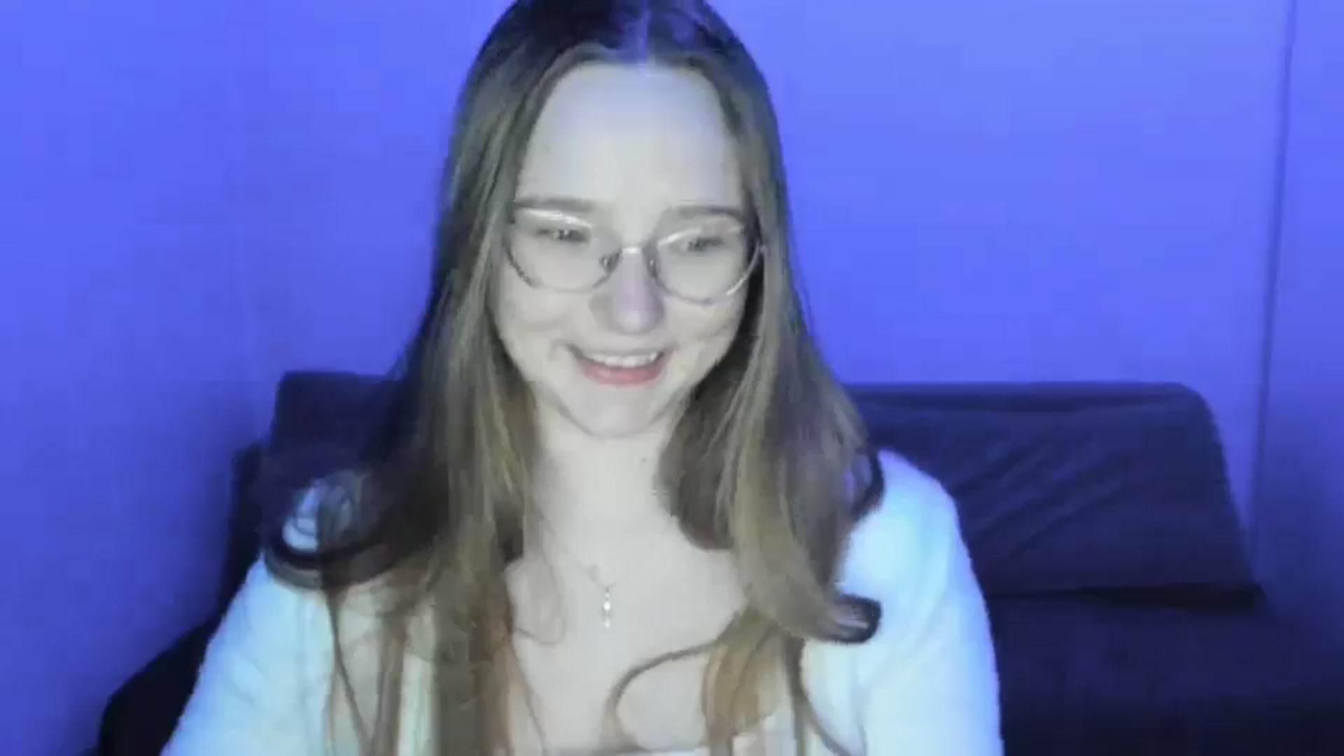 Gallery image thumbnail from Shy_Melany's myfreecams stream on, 04/14/2025, 19:24 image 3 of 20