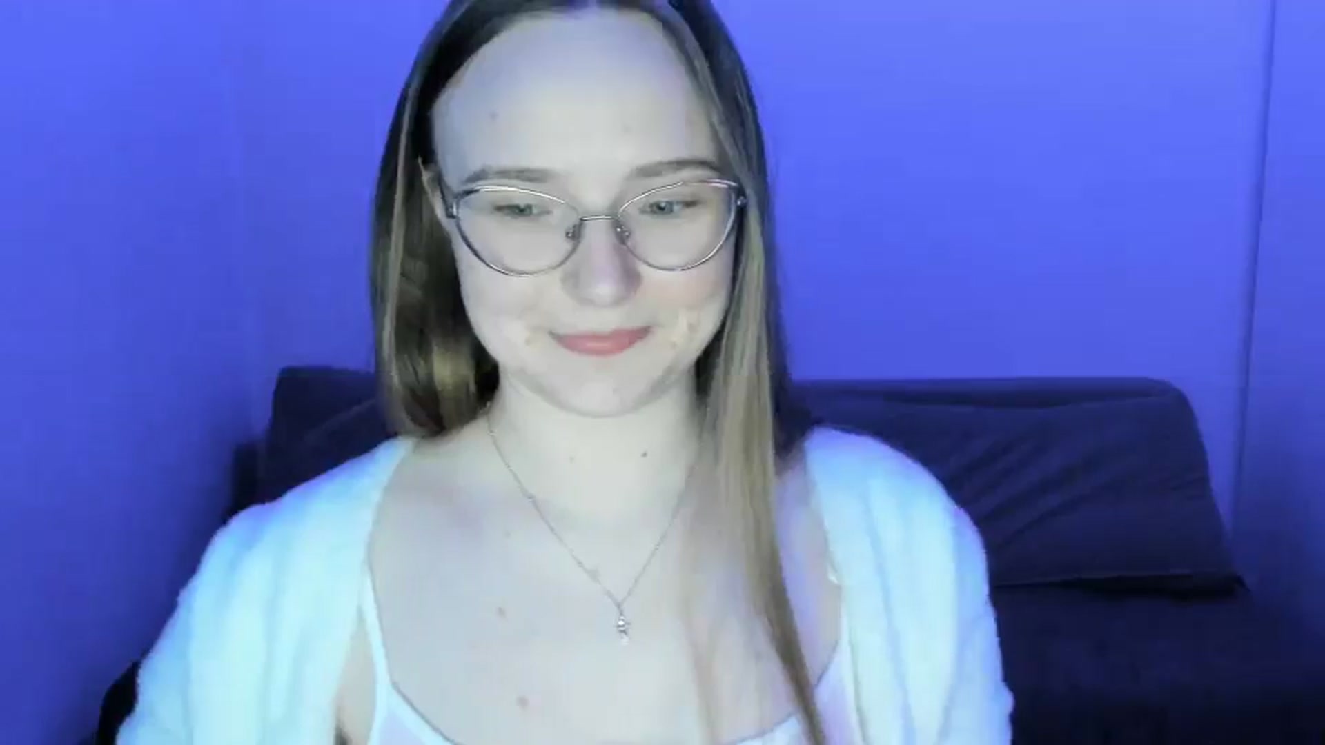 Gallery image thumbnail from Shy_Melany's myfreecams stream on, 04/14/2025, 19:24 image 20 of 20