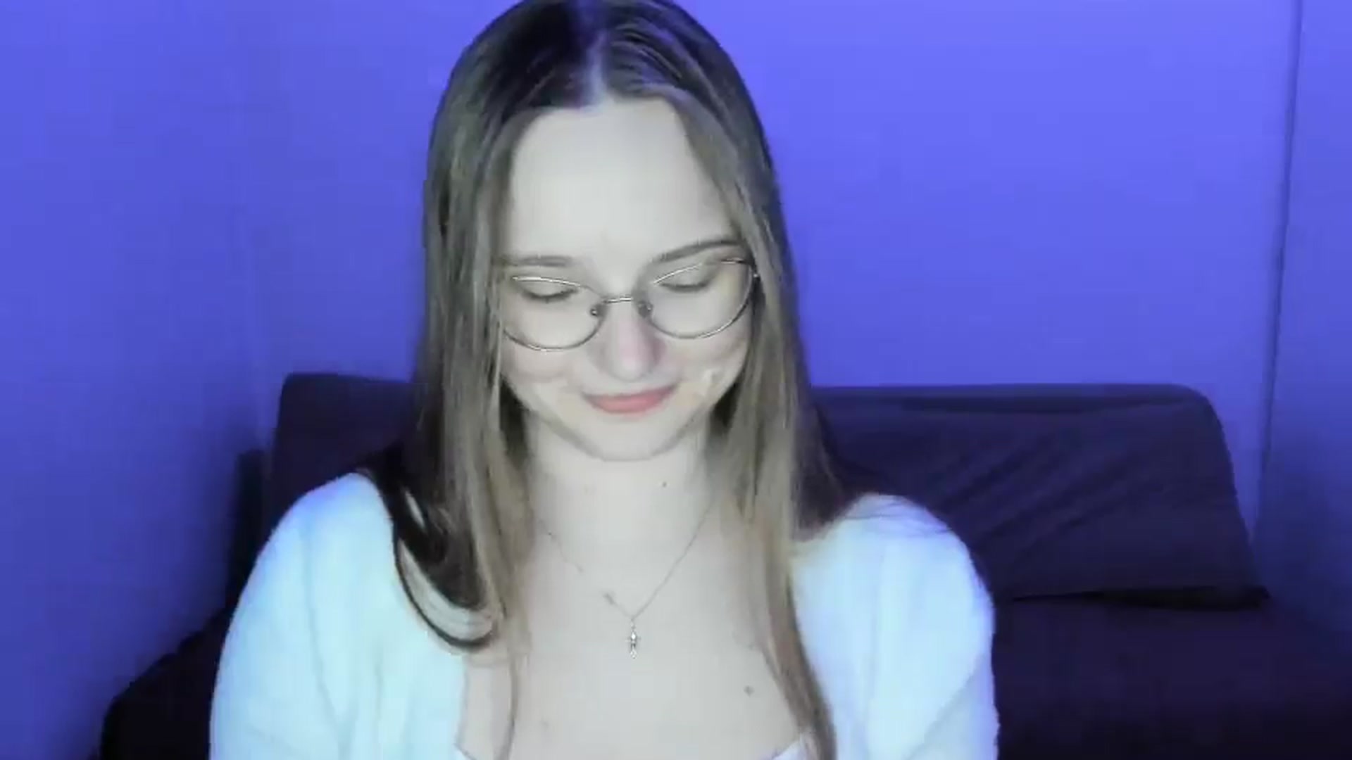 Gallery image thumbnail from Shy_Melany's myfreecams stream on, 04/14/2025, 19:24 image 14 of 20