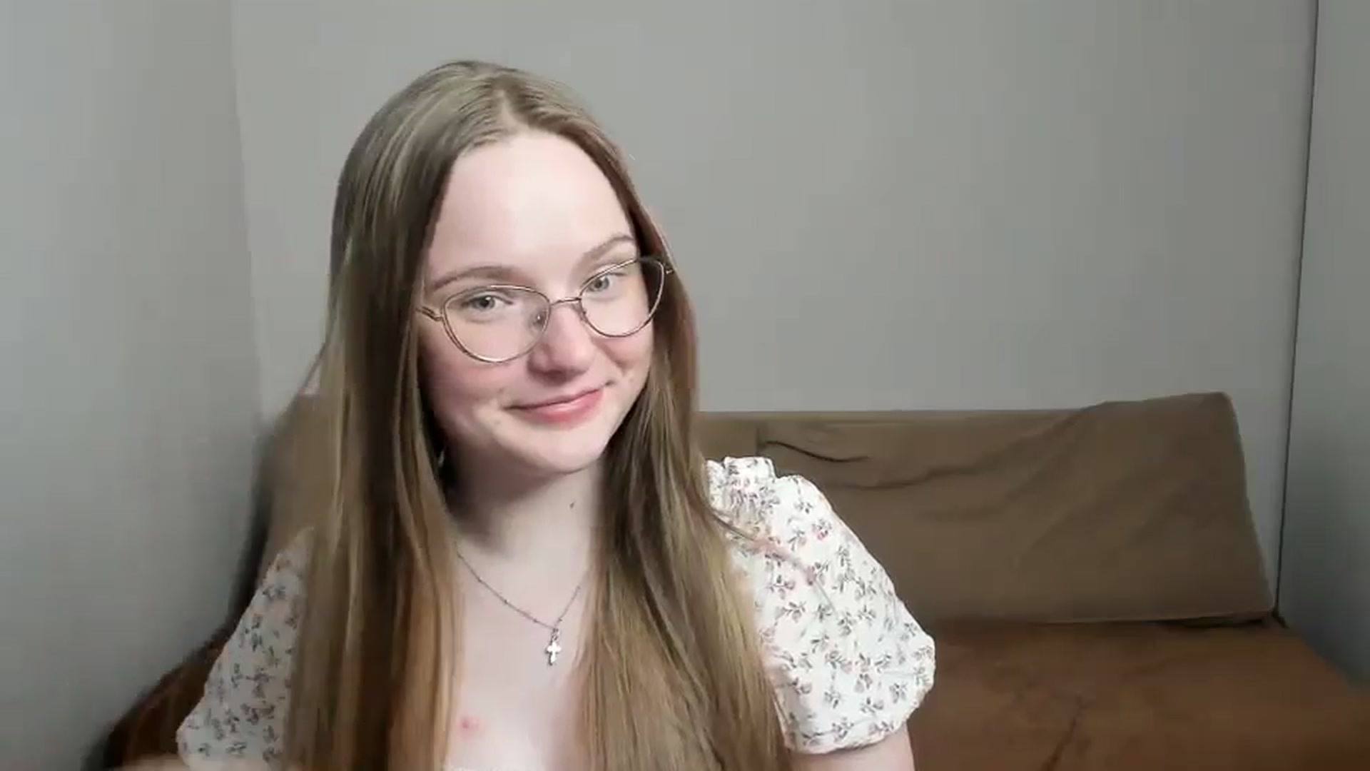 Gallery image thumbnail from Shy_Melany's myfreecams stream on, 04/19/2025, 22:26 image 2 of 20