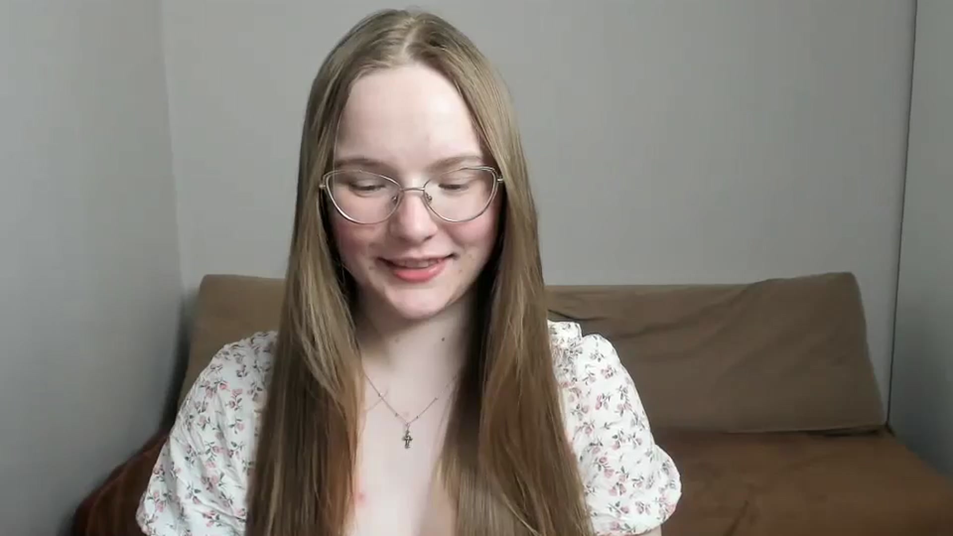 Gallery image thumbnail from Shy_Melany's myfreecams stream on, 04/19/2025, 22:26 image 13 of 20