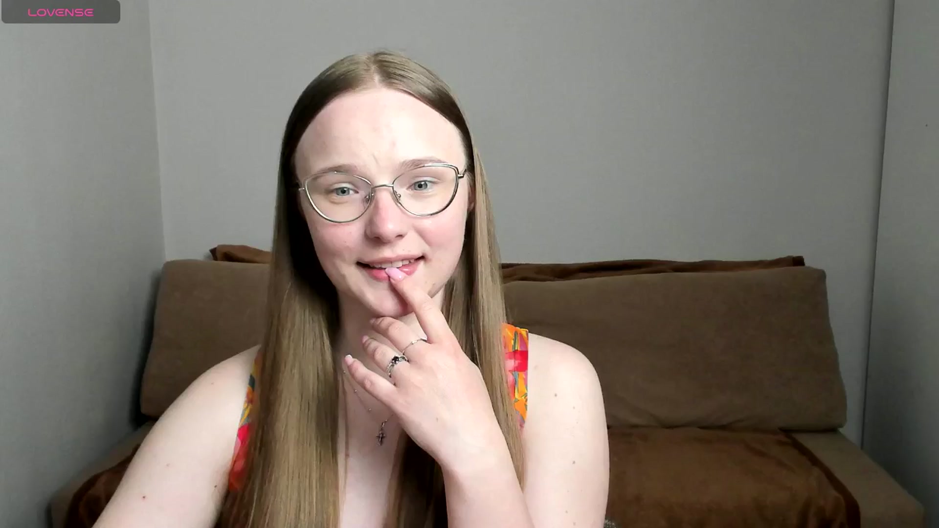 Gallery image thumbnail from Shy_Melany's myfreecams stream on, 05/13/2025, 20:39 image 5 of 20