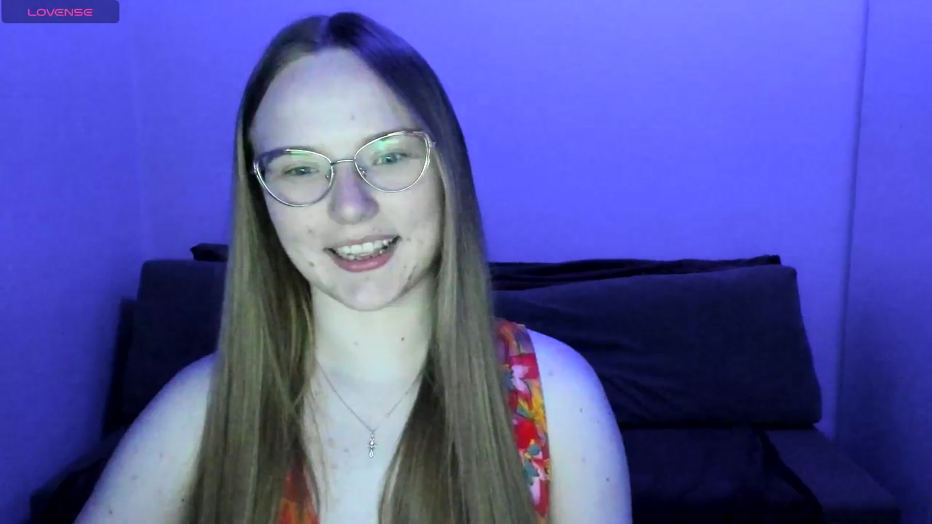 Gallery image thumbnail from Shy_Melany's myfreecams stream on, 05/14/2025, 20:53 image 17 of 20