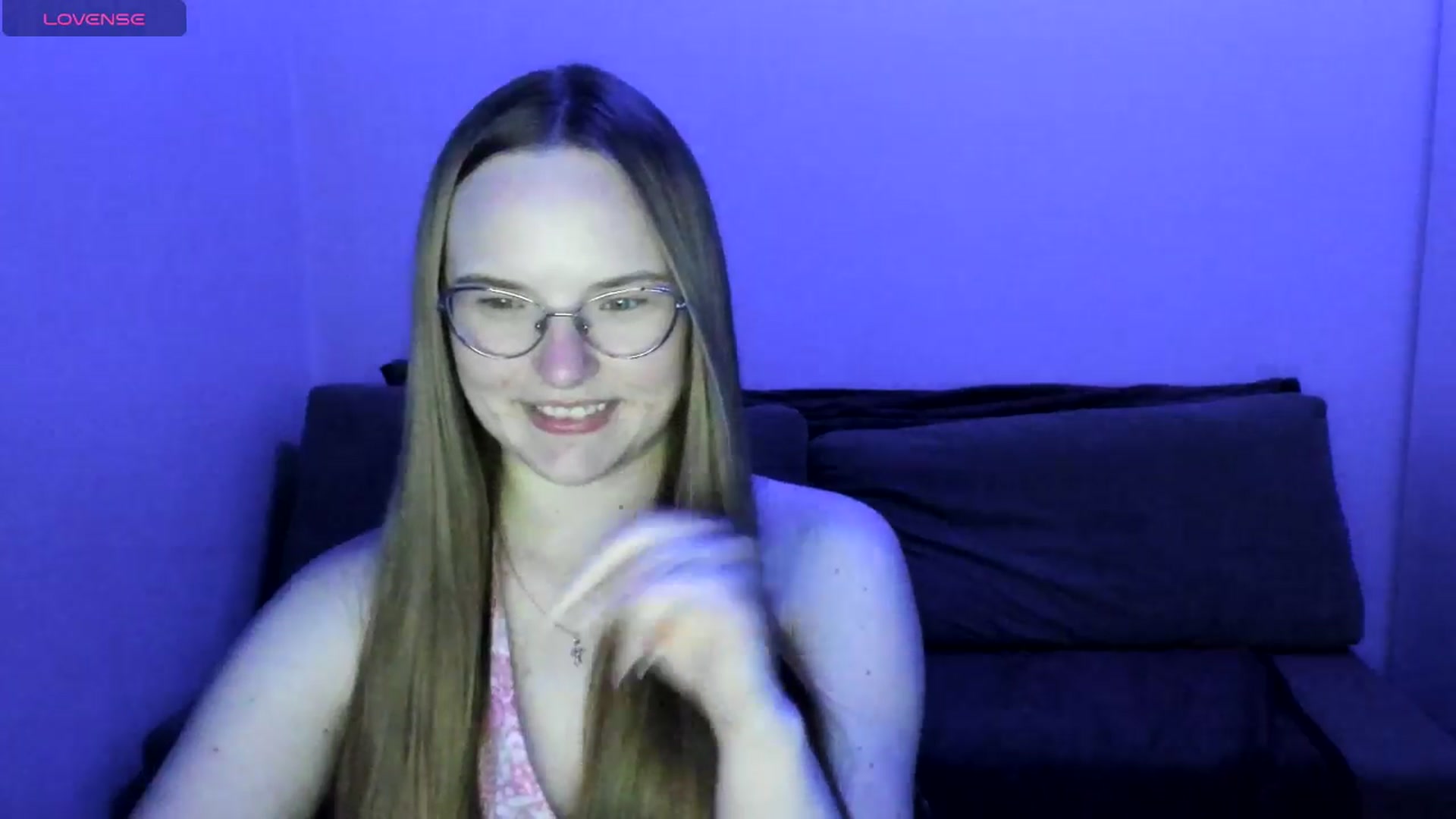 Gallery image thumbnail from Shy_Melany's myfreecams stream on, 05/15/2025, 18:58 image 6 of 20