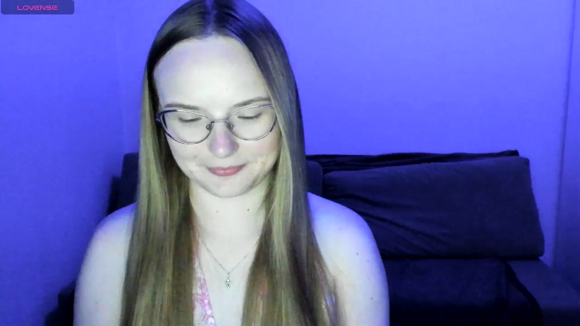 Gallery image thumbnail from Shy_Melany's myfreecams stream on, 05/15/2025, 18:58 image 3 of 20