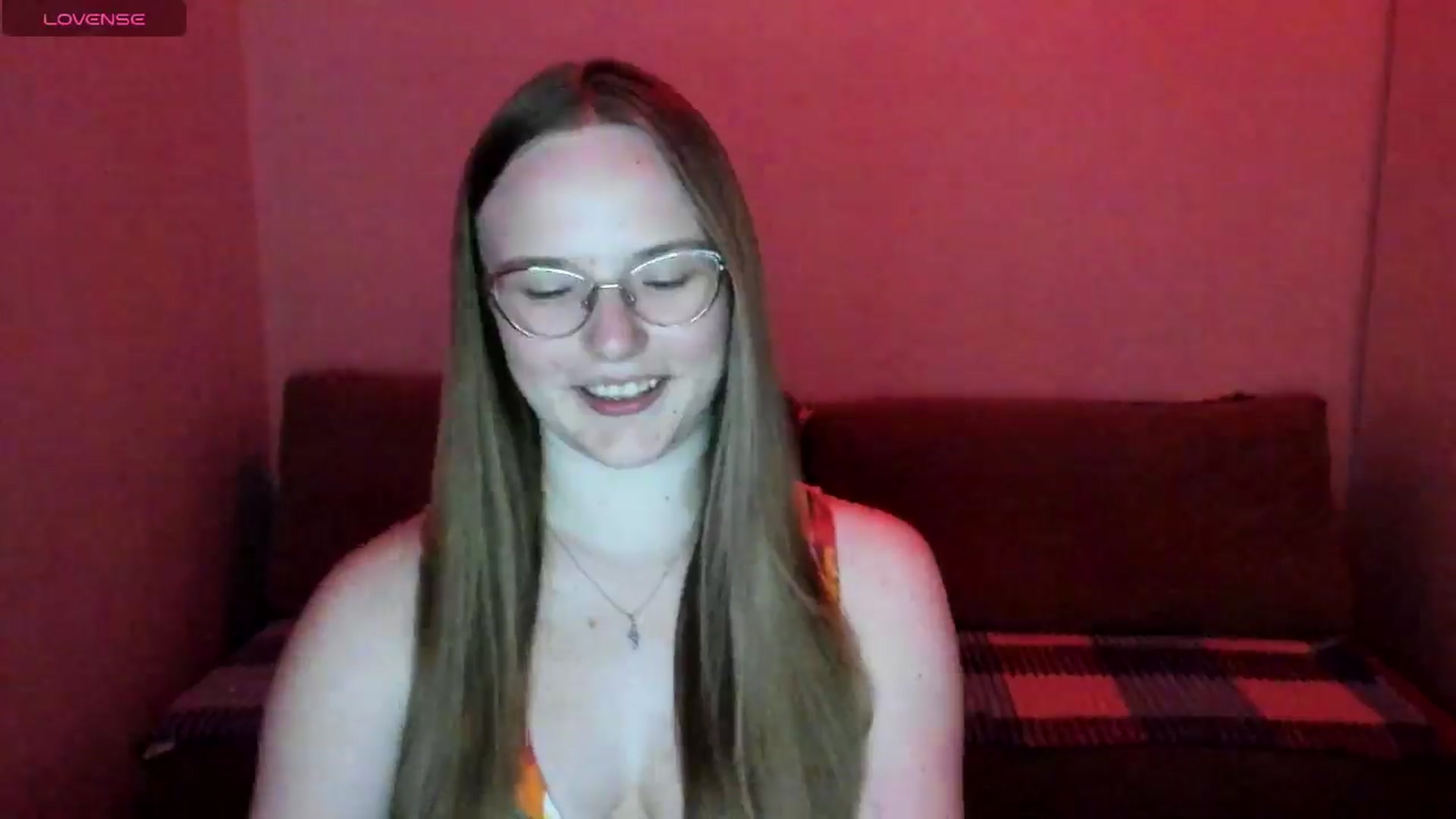 Gallery image thumbnail from Shy_Melany's myfreecams stream on, 05/28/2025, 19:08 image 16 of 20
