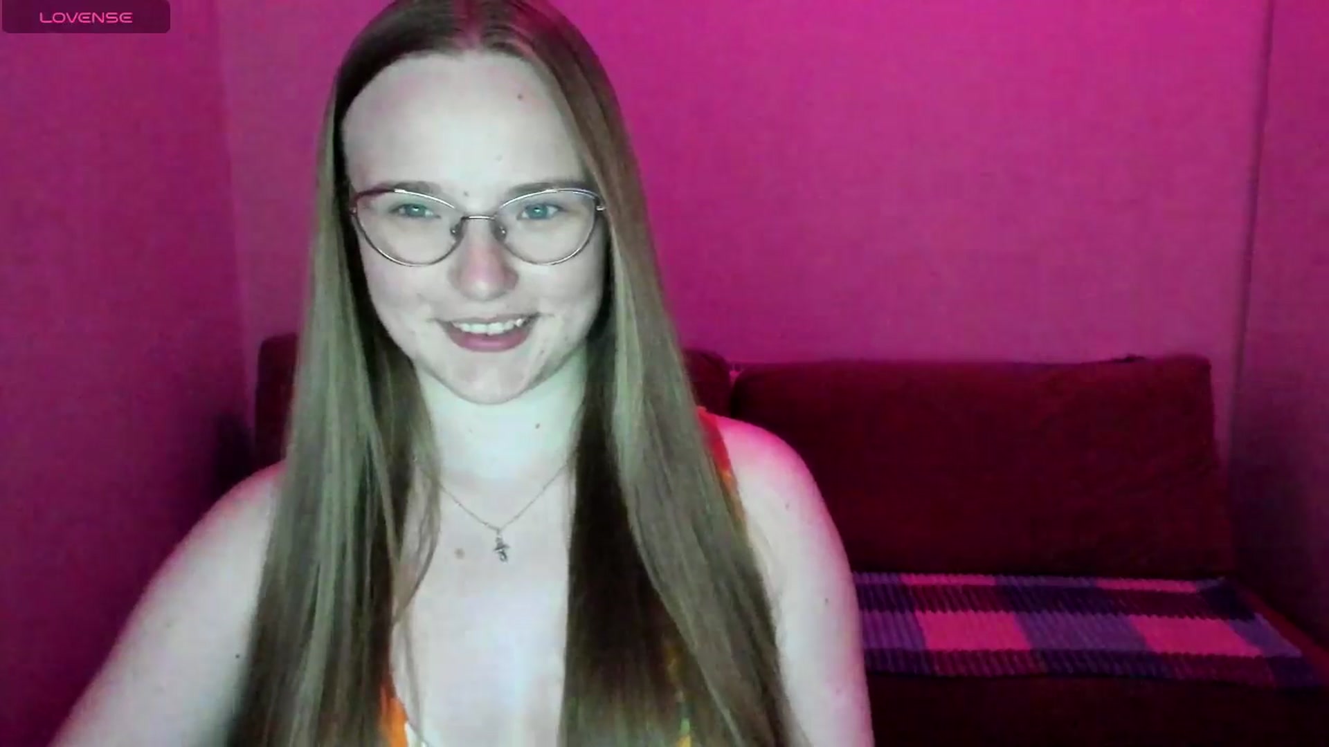 Gallery image thumbnail from Shy_Melany's myfreecams stream on, 05/28/2025, 20:43 image 13 of 20