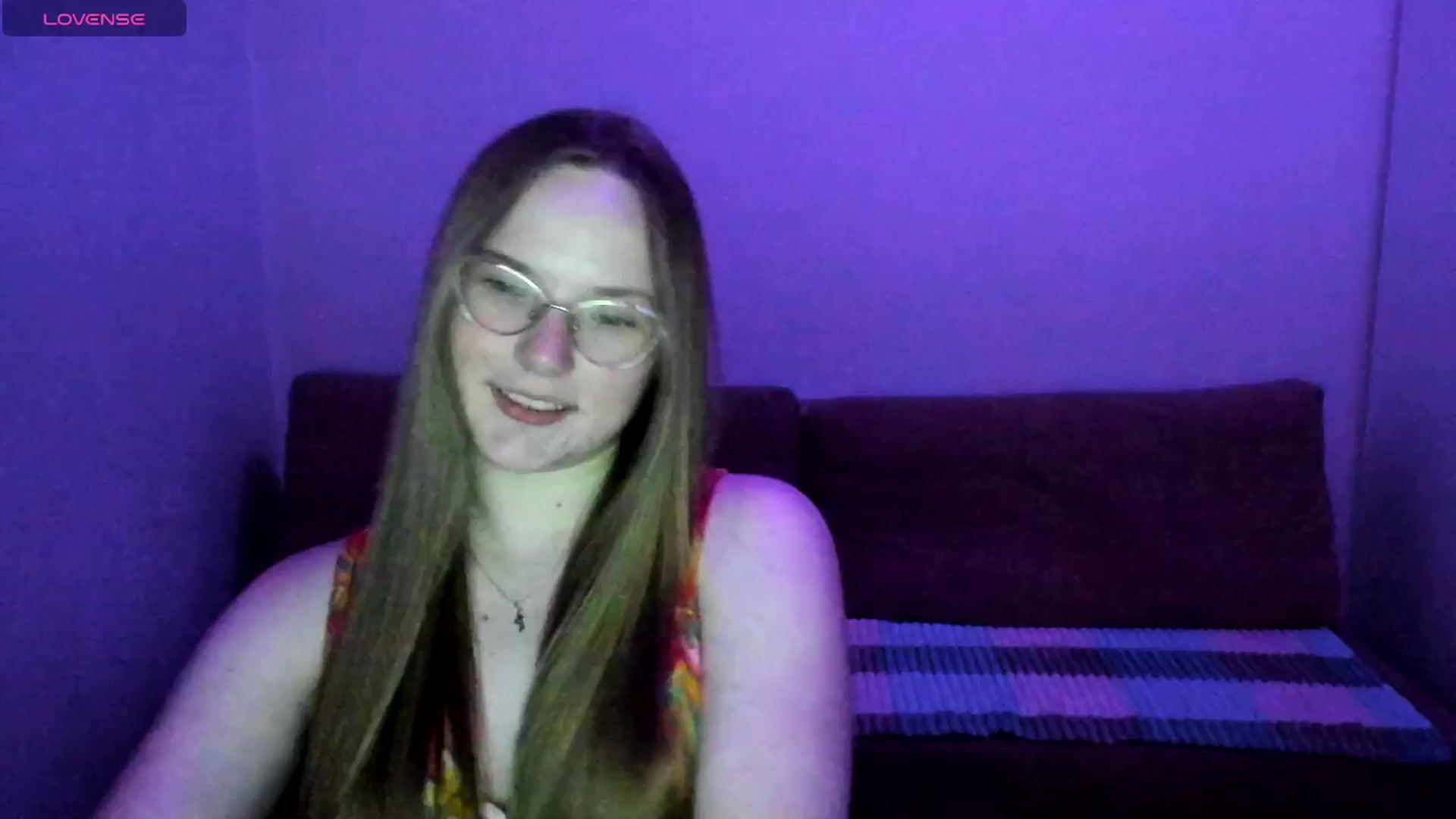 Gallery image thumbnail from Shy_Melany's myfreecams stream on, 05/31/2025, 19:14 image 3 of 20