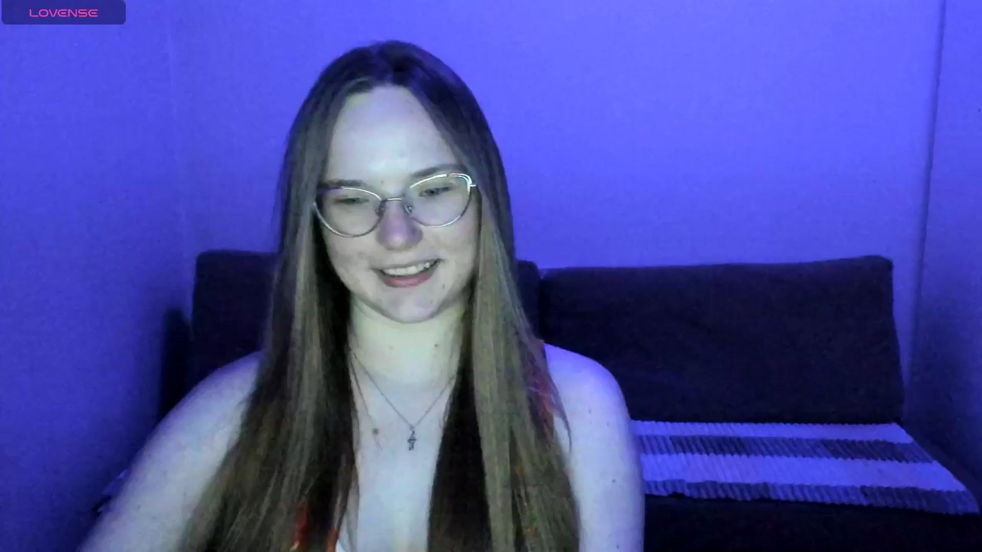 Gallery image thumbnail from Shy_Melany's myfreecams stream on, 05/31/2025, 19:14 image 18 of 20