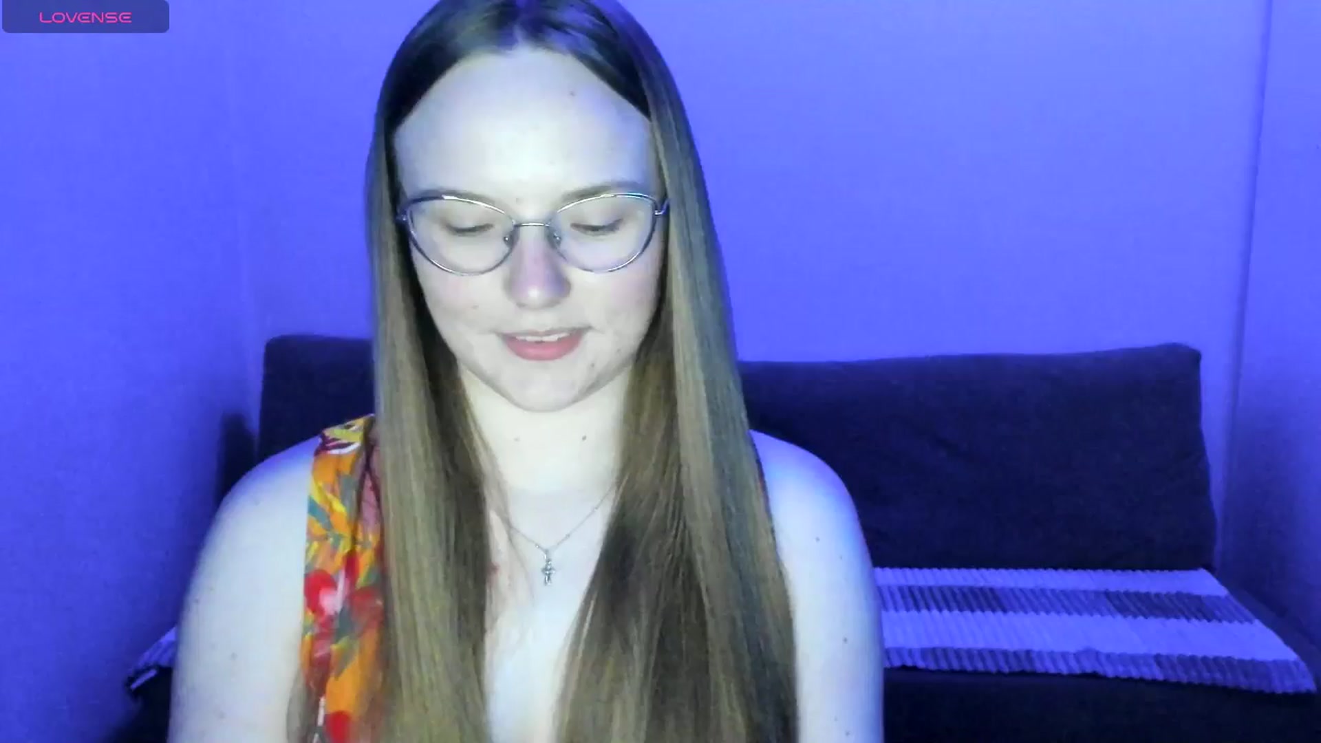 Gallery image thumbnail from Shy_Melany's myfreecams stream on, 05/31/2025, 22:05 image 17 of 20
