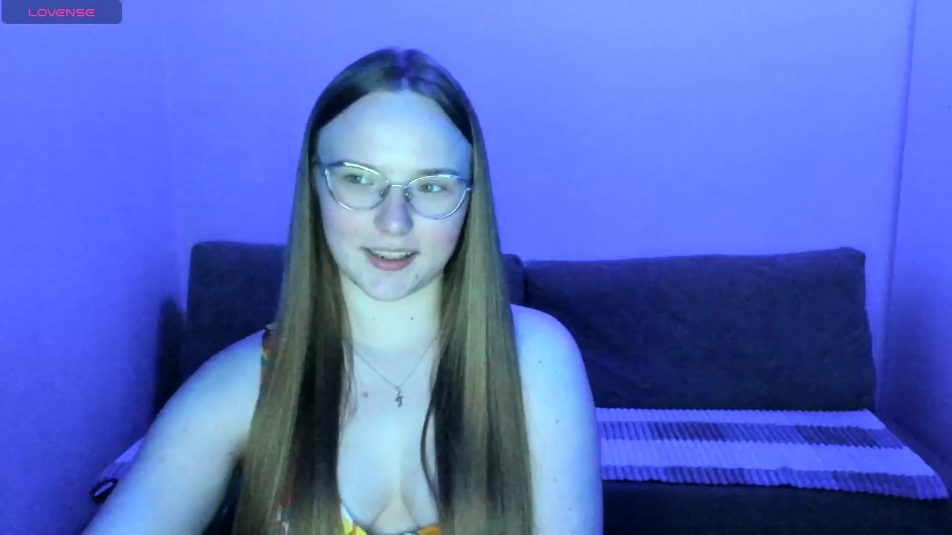 Gallery image thumbnail from Shy_Melany's myfreecams stream on, 05/31/2025, 22:05 image 14 of 20